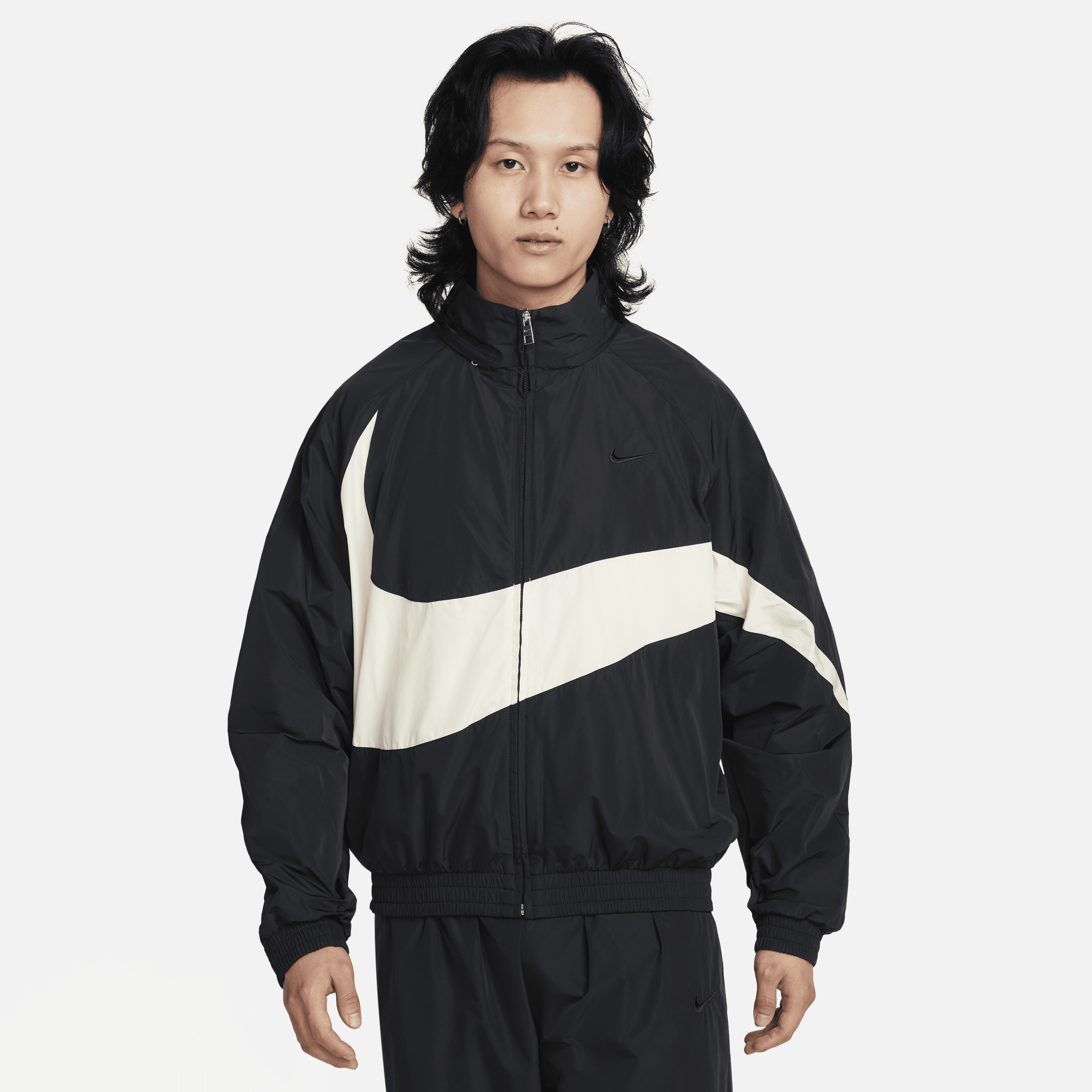 【ナイキ(NIKE)公式ストア】ナイキ スウッシュ メンズ ウーブン ジャケット FB7878-010 ブラック 【ナイキ(NIKE)公式ストア】ナイキ スウッシュ メンズ ウーブン ジャケット FB7878-010 ブラック