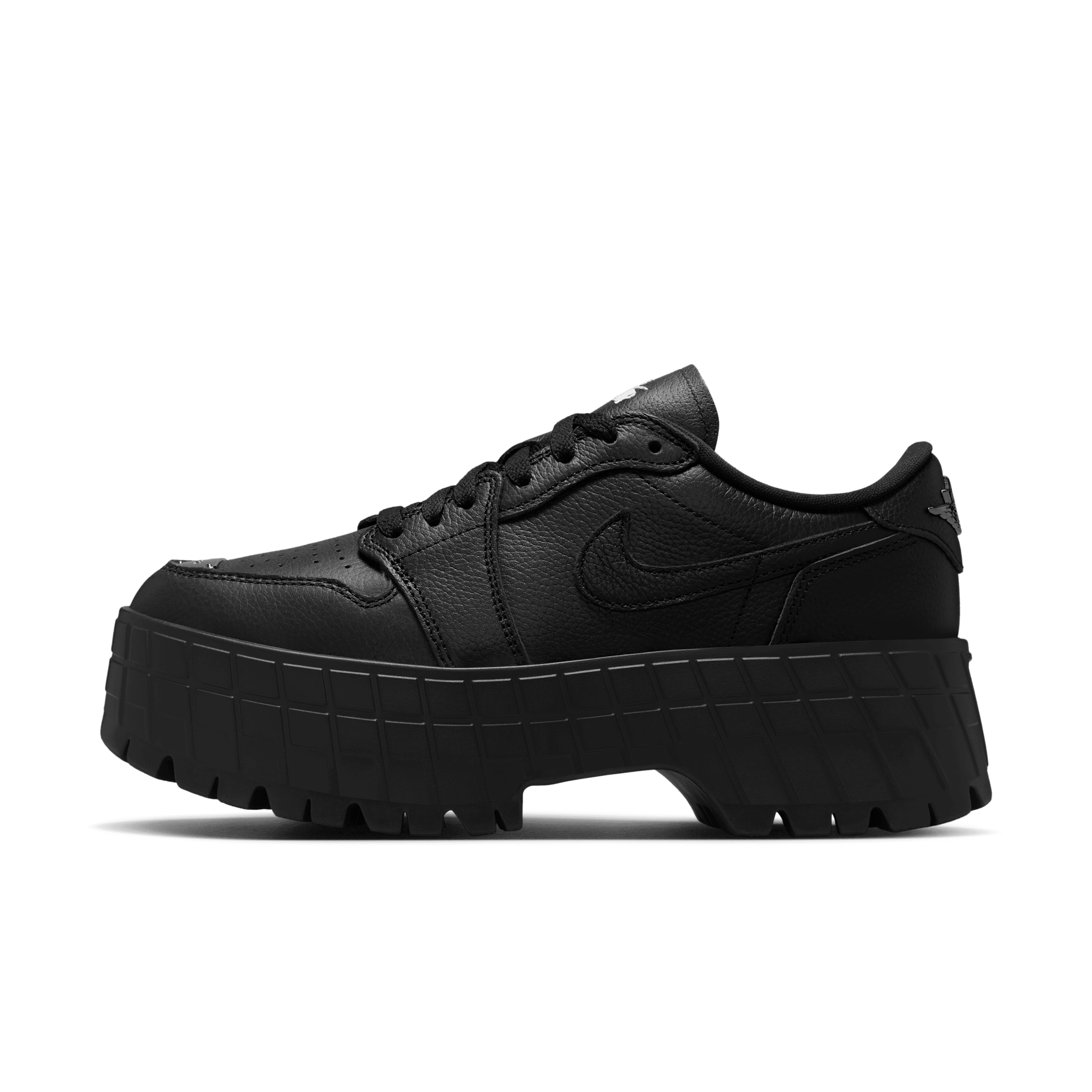 【ナイキ(NIKE)公式ストア】エア ジョーダン 1 ブルックリン LOW ウィメンズシューズ HF3184-001 ブラック 【ナイキ(NIKE)公式ストア】エア ジョーダン 1 ブルックリン LOW ウィメンズシューズ HF3184-001 ブラック