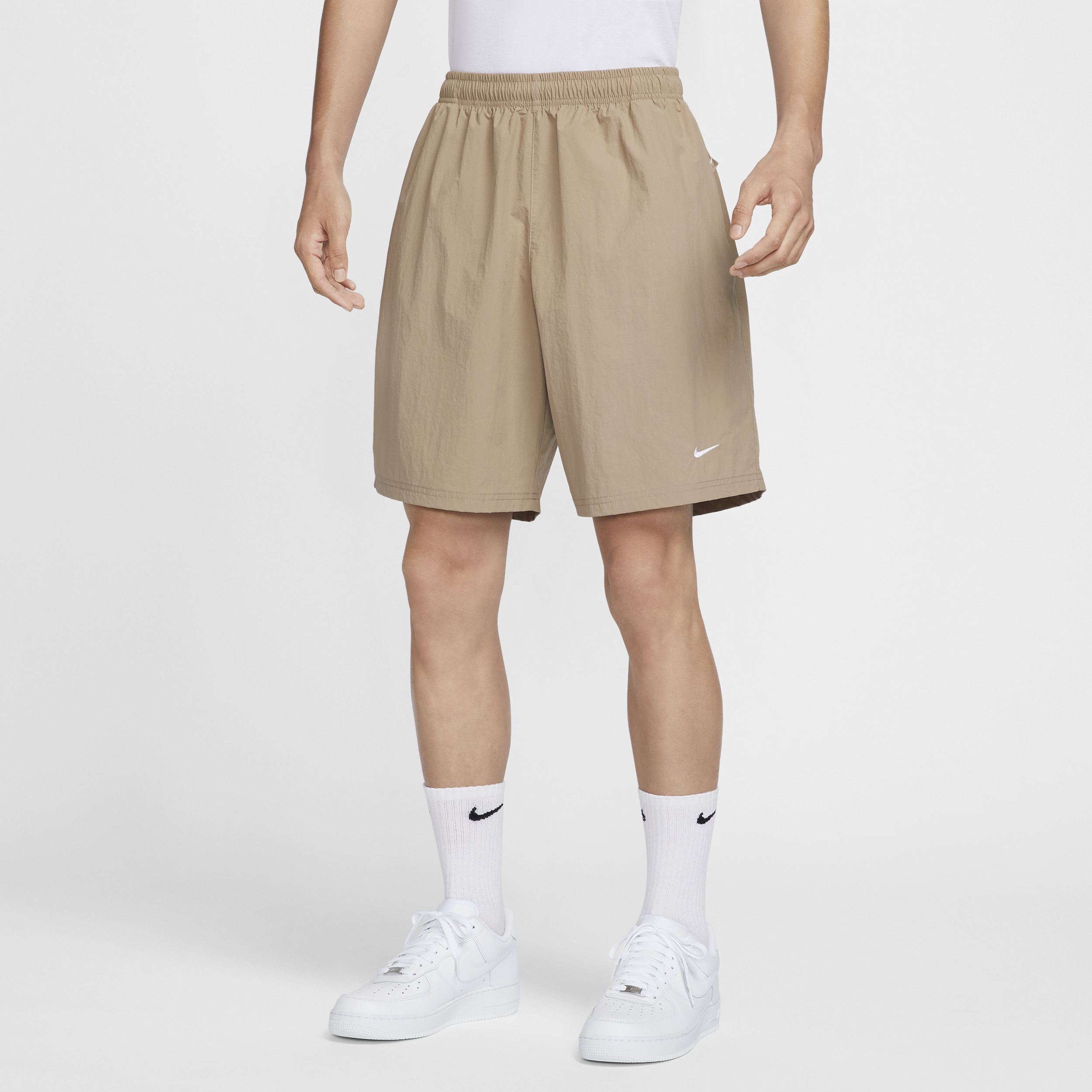 【ナイキ(NIKE)公式ストア】ナイキ ソロ スウッシュ メンズ ウーブン ショートパンツ DX0750-247 ブラウン 【ナイキ(NIKE)公式ストア】ナイキ ソロ スウッシュ メンズ ウーブン ショートパンツ DX0750-247 ブラウン