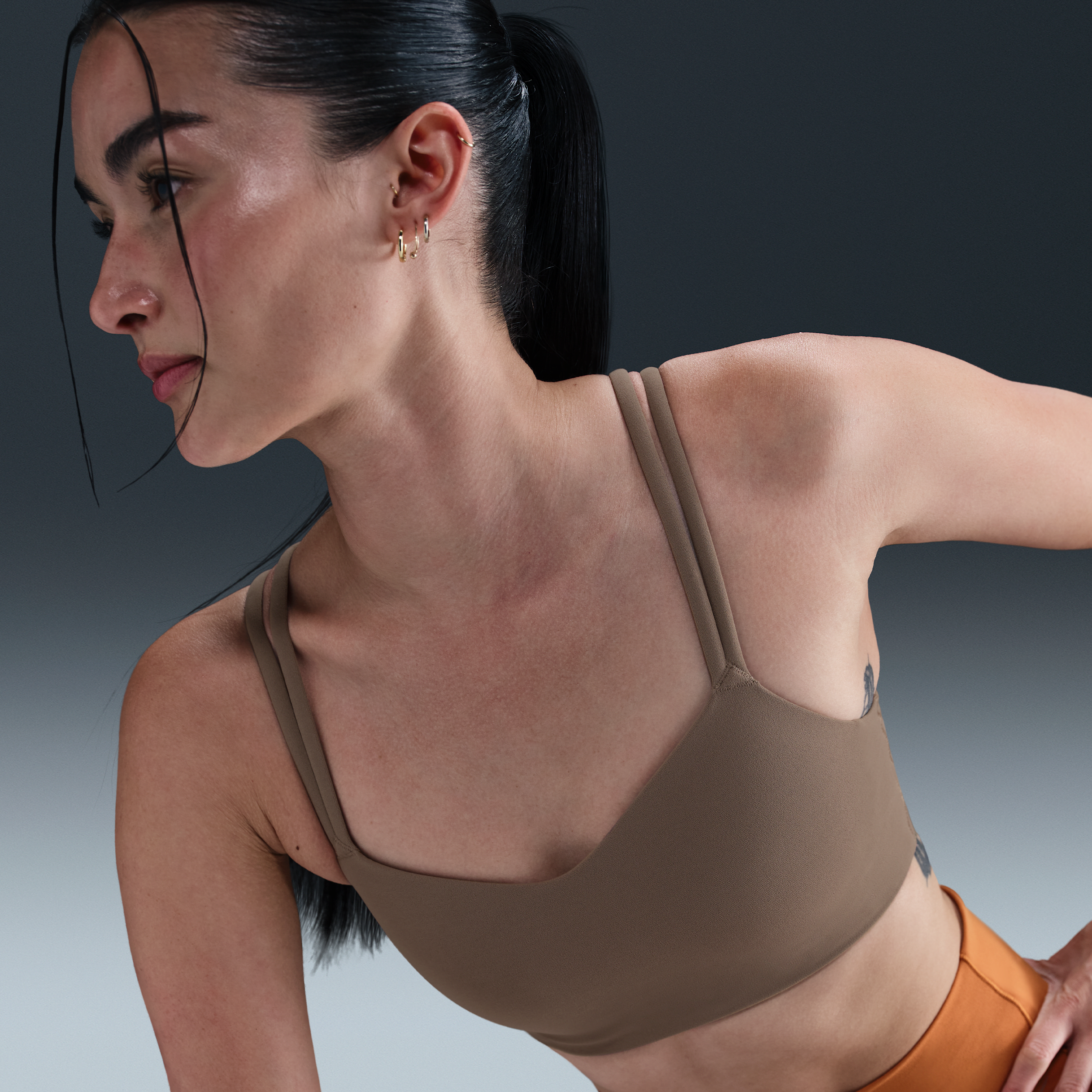 【ナイキ(NIKE)公式ストア】ナイキ ゼンビー ストラッピー ウィメンズ ライトサポート パッディド スポーツブラ DO6609-233 ブラウン 【ナイキ(NIKE)公式ストア】ナイキ ゼンビー ストラッピー ウィメンズ ライトサポート パッディド スポーツブラ DO6609-233 ブラウン