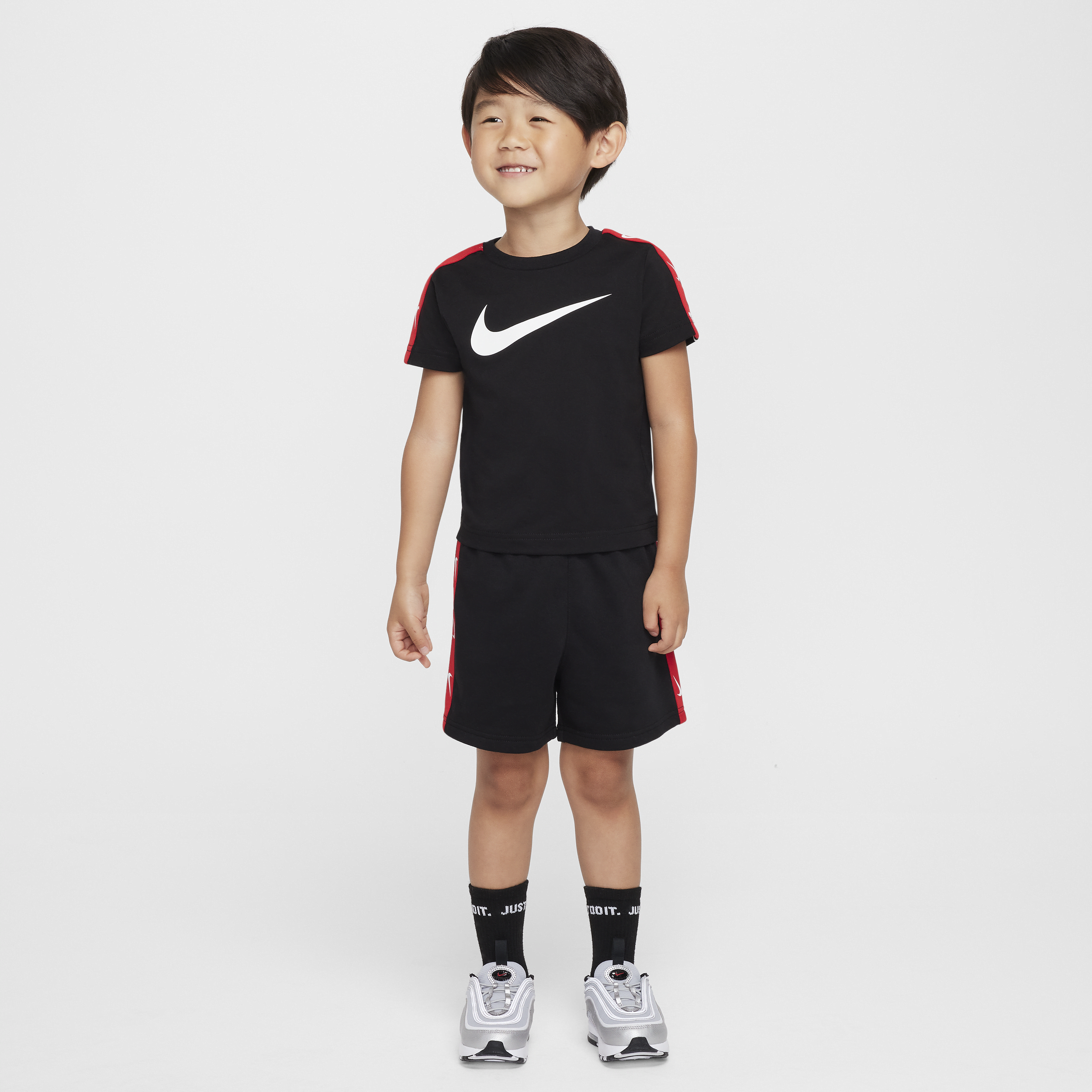 【ナイキ(NIKE)公式ストア】ナイキ スポーツウェア クラブ ベビー ツーピース フレンチ テリー ショートパンツ セットアップ HQ7877-010 ブラック 【ナイキ(NIKE)公式ストア】ナイキ スポーツウェア クラブ ベビー ツーピース フレンチ テリー ショートパンツ セットアップ HQ7877-010 ブラック