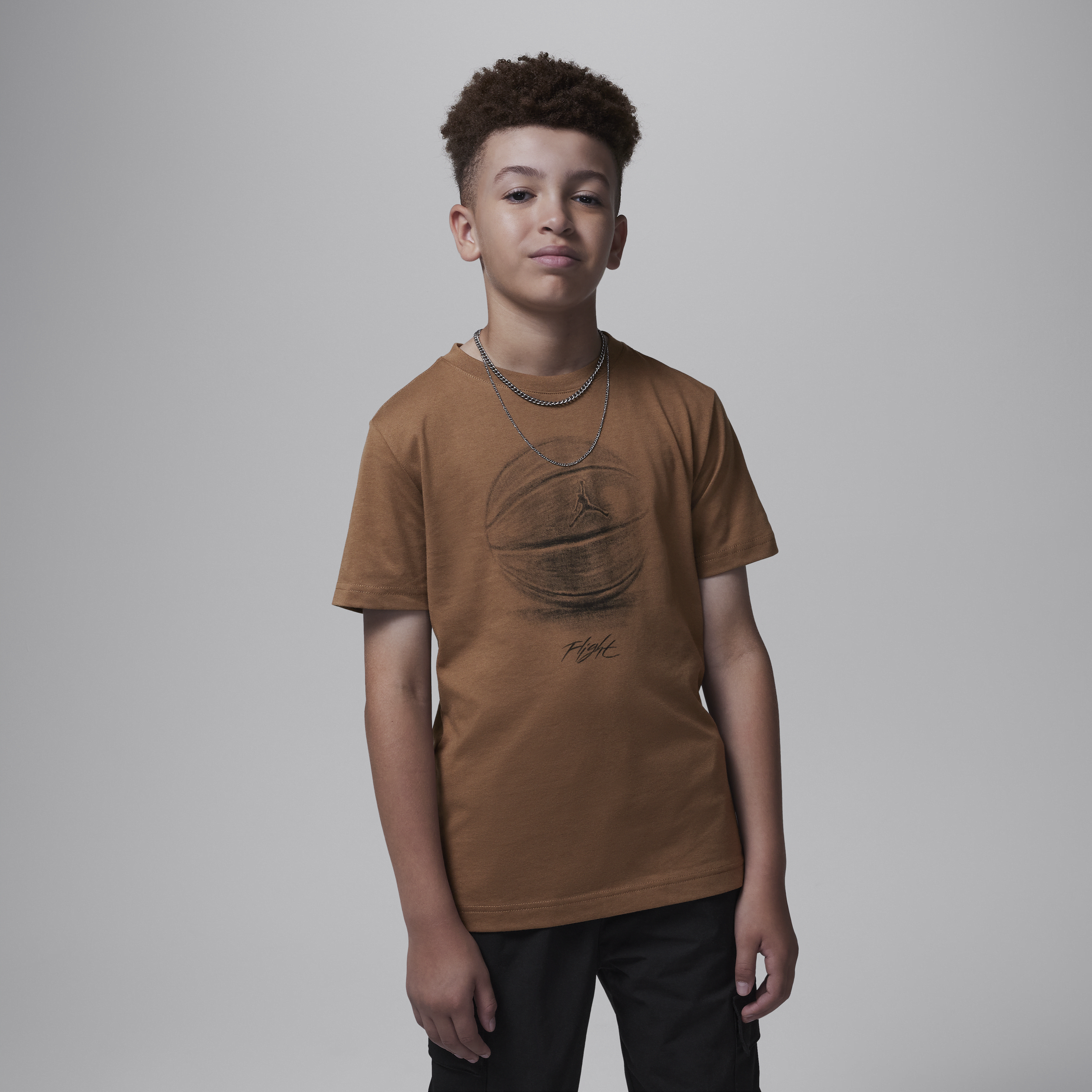 【ナイキ(NIKE)公式ストア】ジョーダン ジュニア ゲーム オブ フライト Tシャツ HV7986-200 ブラウン 【ナイキ(NIKE)公式ストア】ジョーダン ジュニア ゲーム オブ フライト Tシャツ HV7986-200 ブラウン