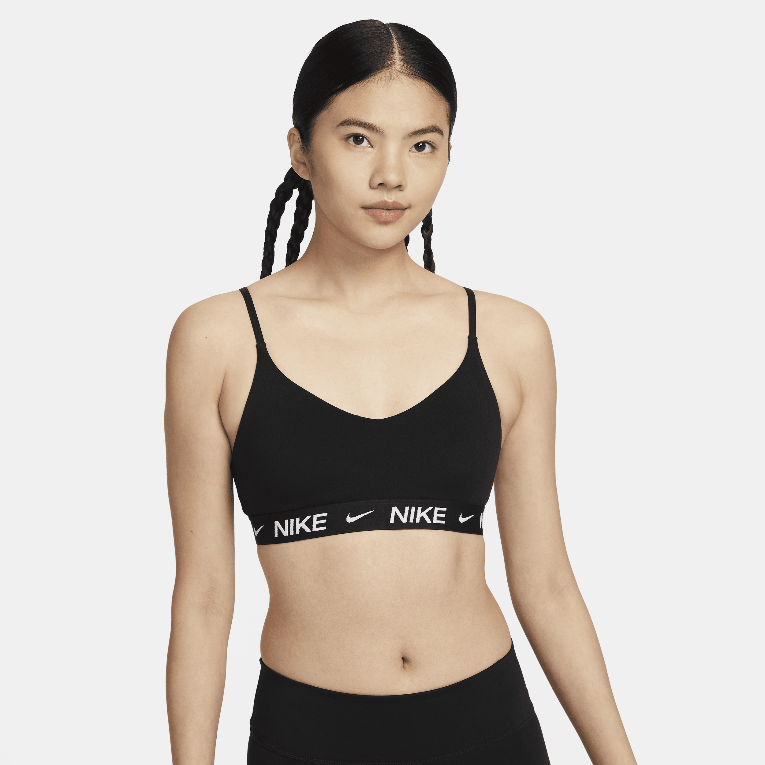 【ナイキ(NIKE)公式ストア】ナイキ インディ ライトサポート ウィメンズ パッディド アジャスタブル スポーツブラ FD1063-011 ブラック 【ナイキ(NIKE)公式ストア】ナイキ インディ ライトサポート ウィメンズ パッディド アジャスタブル スポーツブラ FD1063-011 ブラック