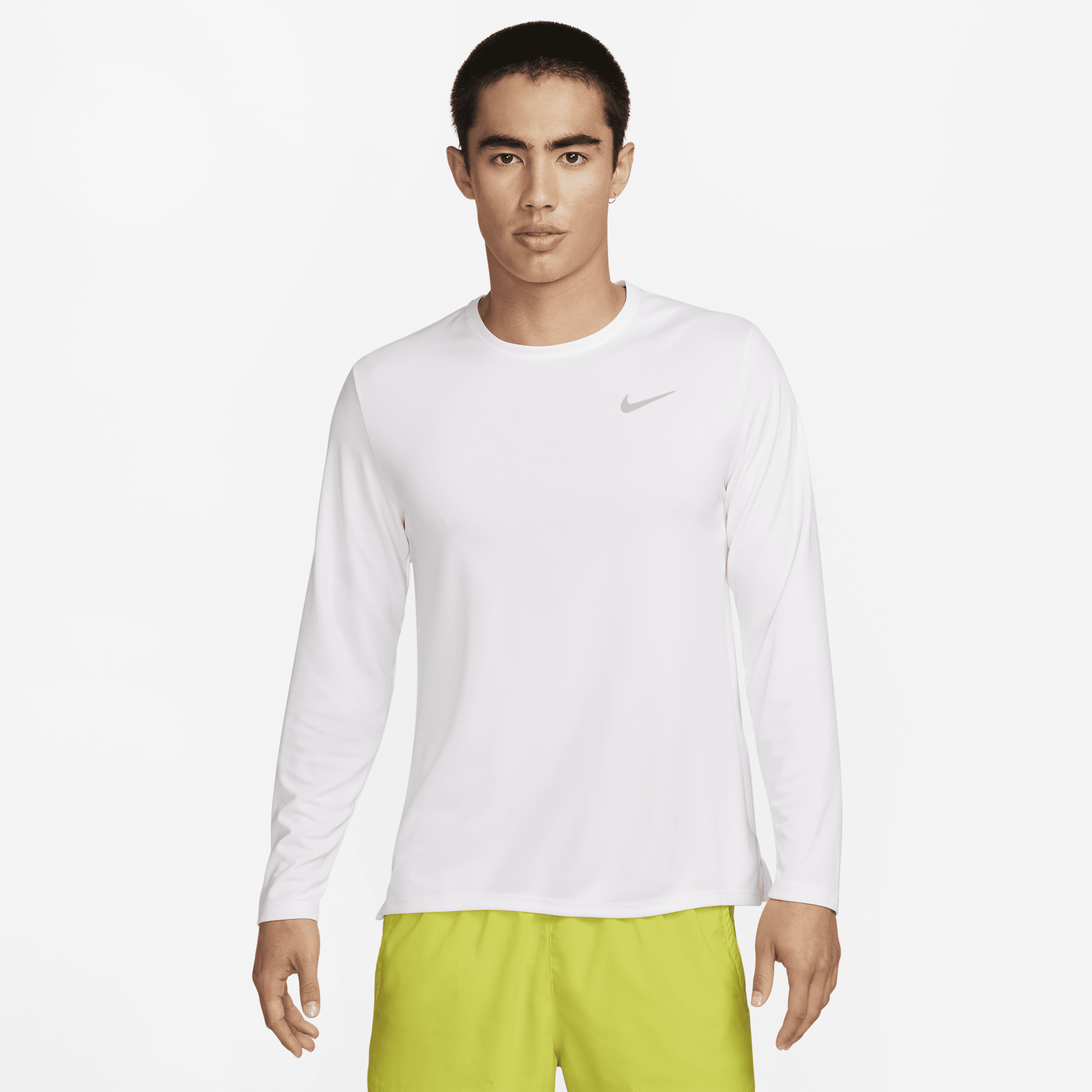 【ナイキ(NIKE)公式ストア】ナイキ マイラー メンズ Dri-FIT UV ロングスリーブ ランニングトップ FB7071-100 ホワイト 【ナイキ(NIKE)公式ストア】ナイキ マイラー メンズ Dri-FIT UV ロングスリーブ ランニングトップ FB7071-100 ホワイト
