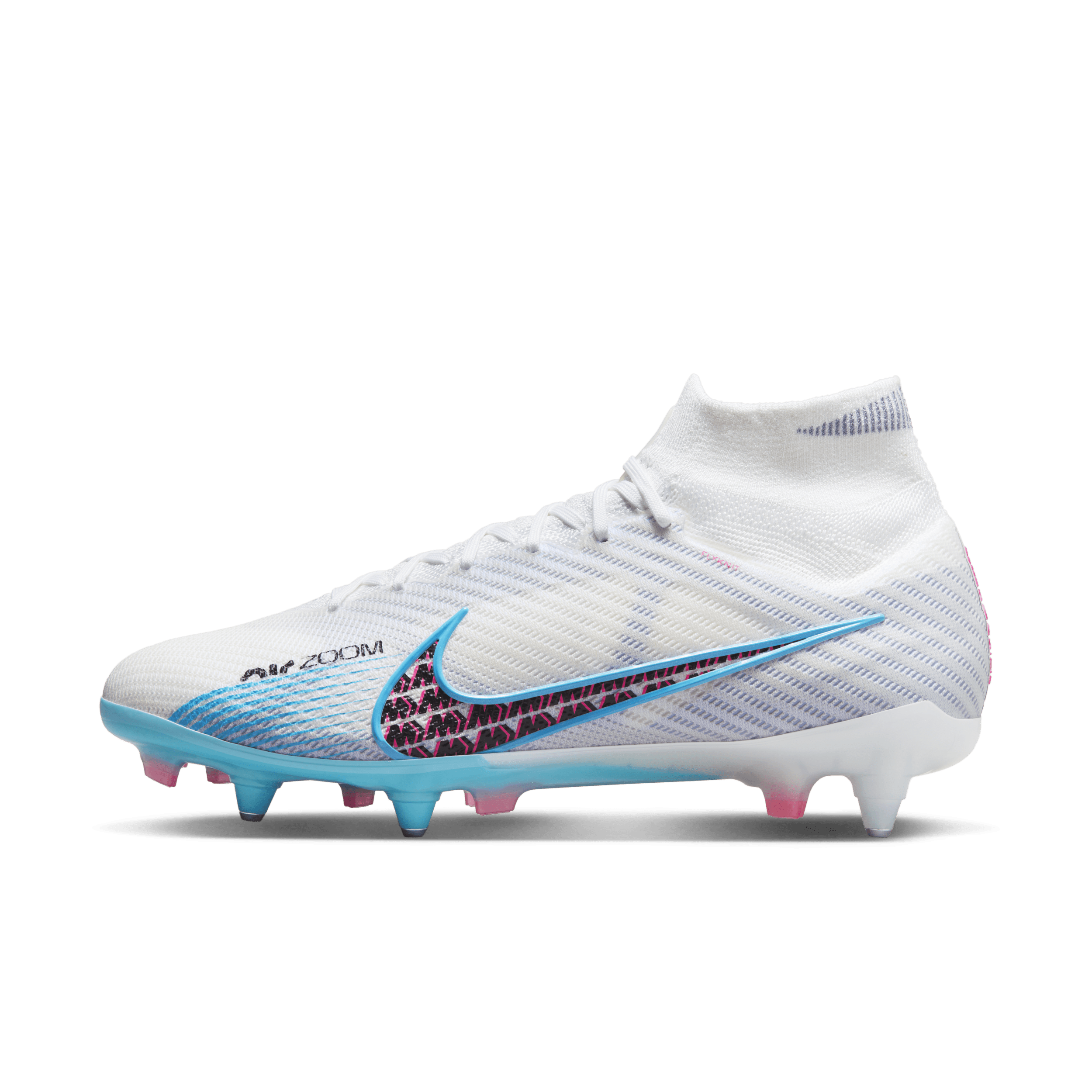 white nike boots womens