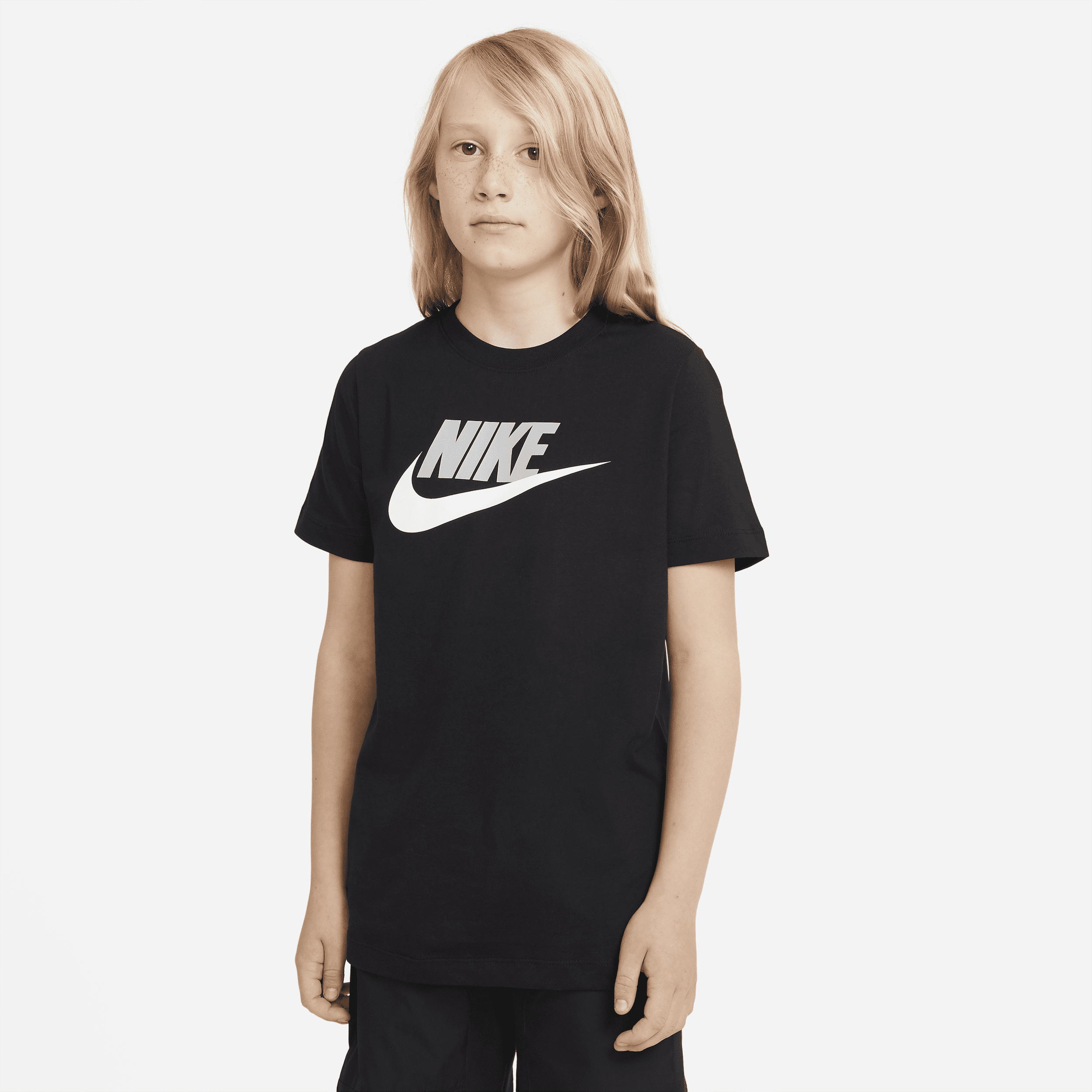 Nike Sportswear-T-shirt i bomuld til større børn - sort
