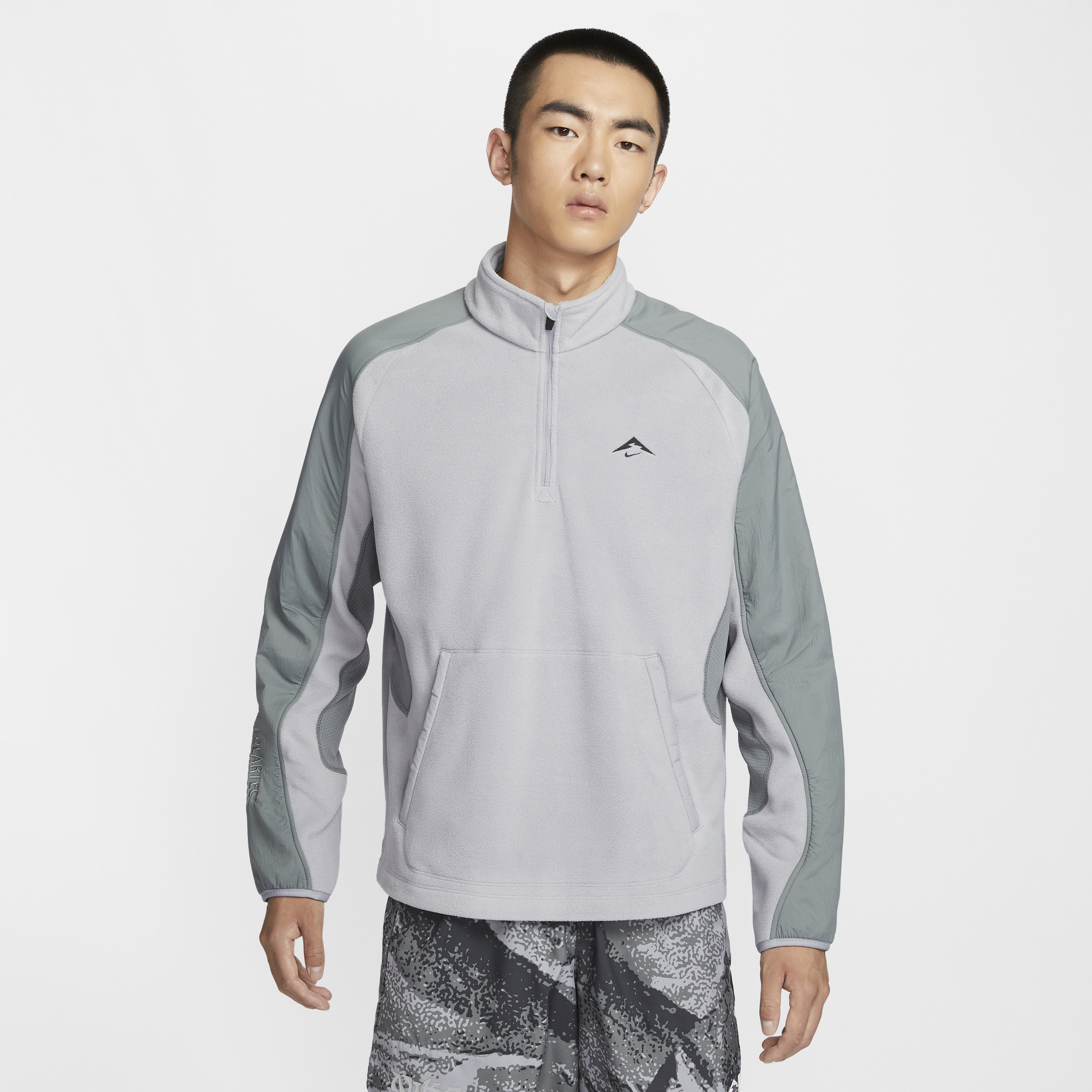 【ナイキ(NIKE)公式ストア】ナイキ トレイル Polartec® メンズ 1/4ジップ フリース ランニングトップ FV9964-078 グレー 【ナイキ(NIKE)公式ストア】ナイキ トレイル Polartec® メンズ 1/4ジップ フリース ランニングトップ FV9964-078 グレー