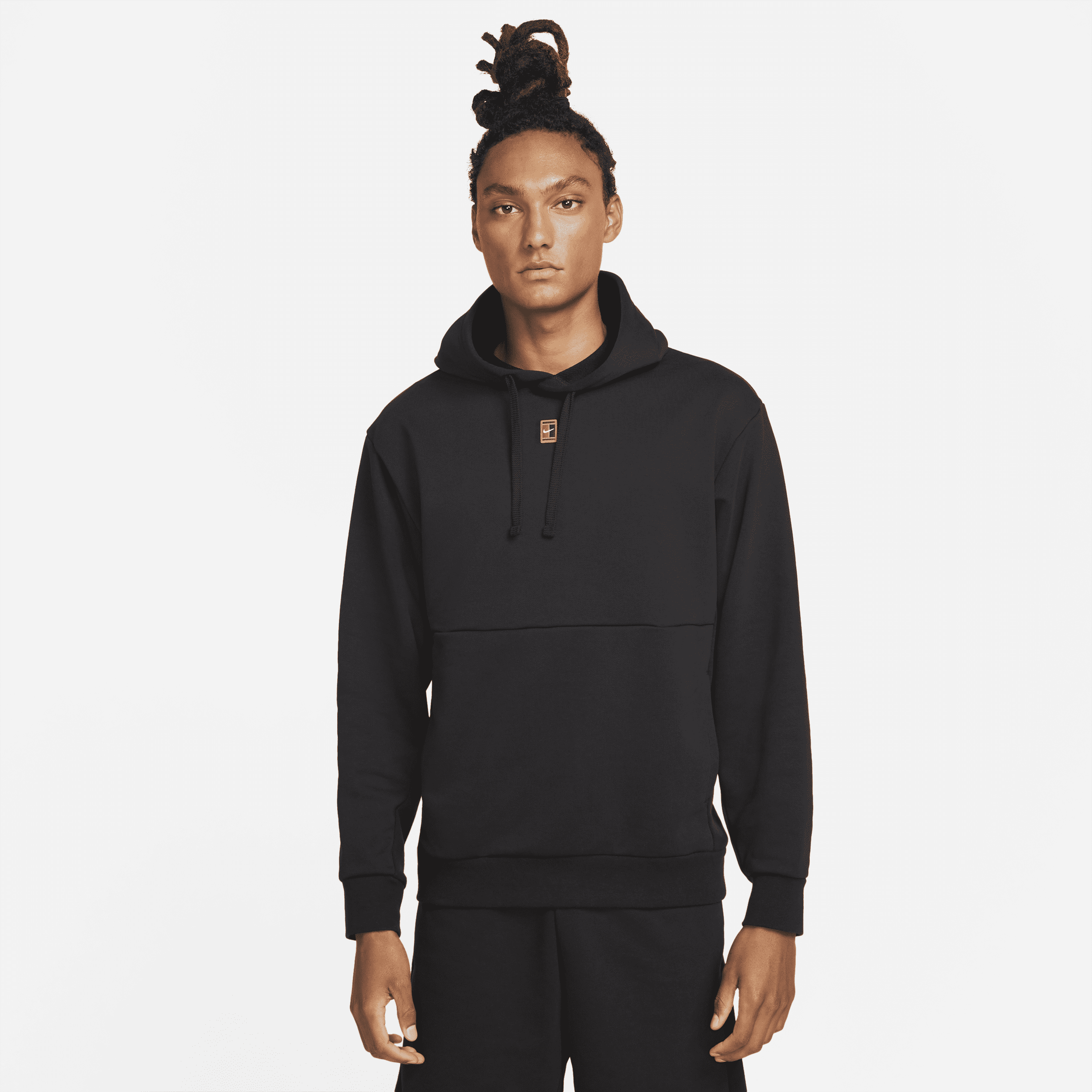 NikeCourt-tennishættetrøje i fleece til mænd - sort