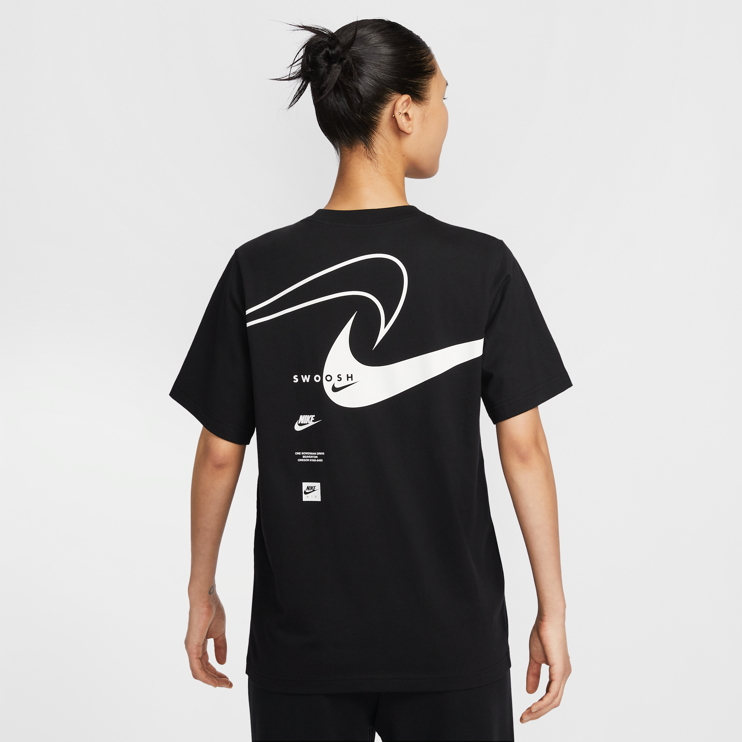 【ナイキ(NIKE)公式ストア】ナイキ スポーツウェア クラブ ウィメンズ ショートスリーブ Tシャツ HQ1699-010 ブラック 【ナイキ(NIKE)公式ストア】ナイキ スポーツウェア クラブ ウィメンズ ショートスリーブ Tシャツ HQ1699-010 ブラック