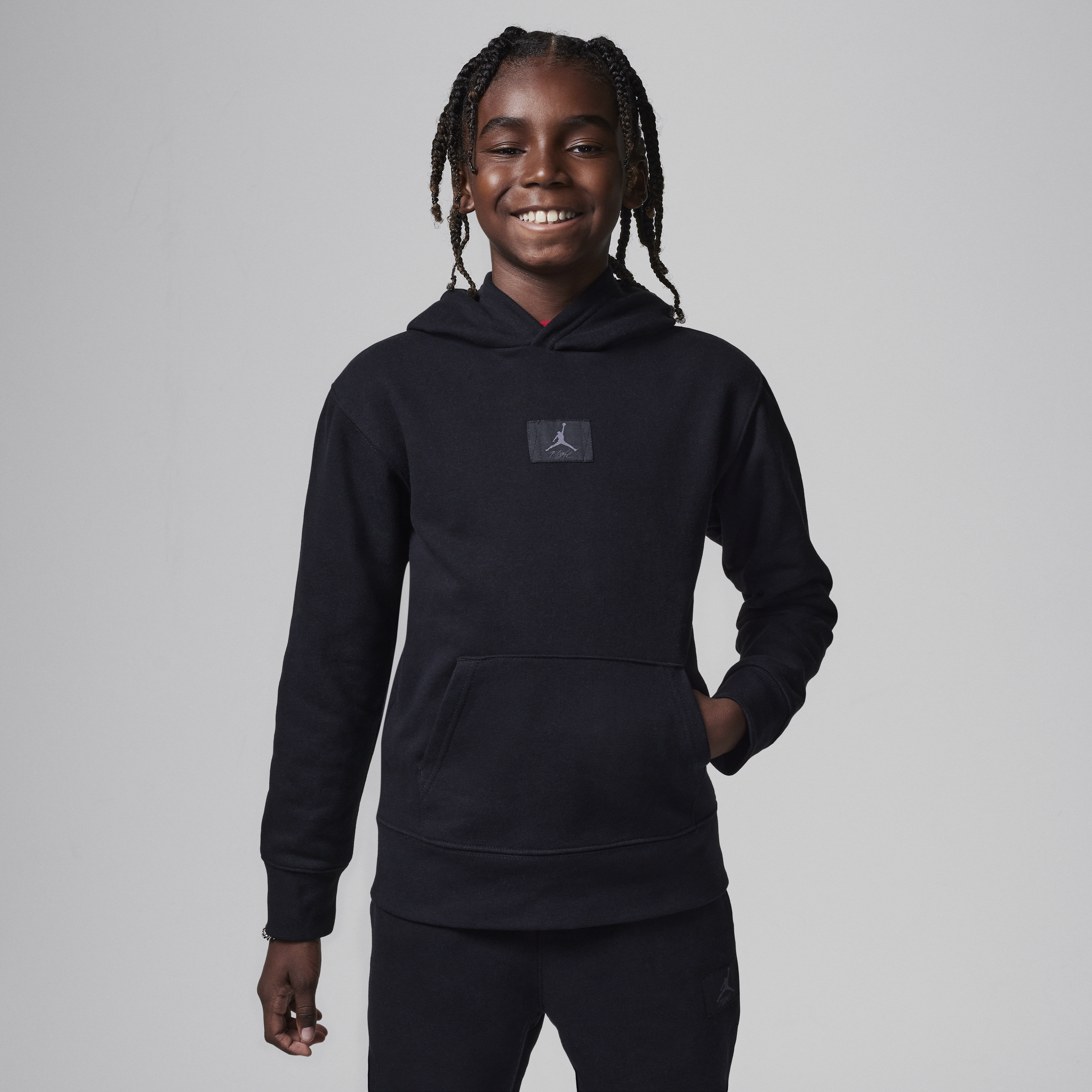 【ナイキ(NIKE)公式ストア】ジョーダン MJ フライト ジュニア フリース プルオーバー パーカー HQ7150-010 ブラック 【ナイキ(NIKE)公式ストア】ジョーダン MJ フライト ジュニア フリース プルオーバー パーカー HQ7150-010 ブラック