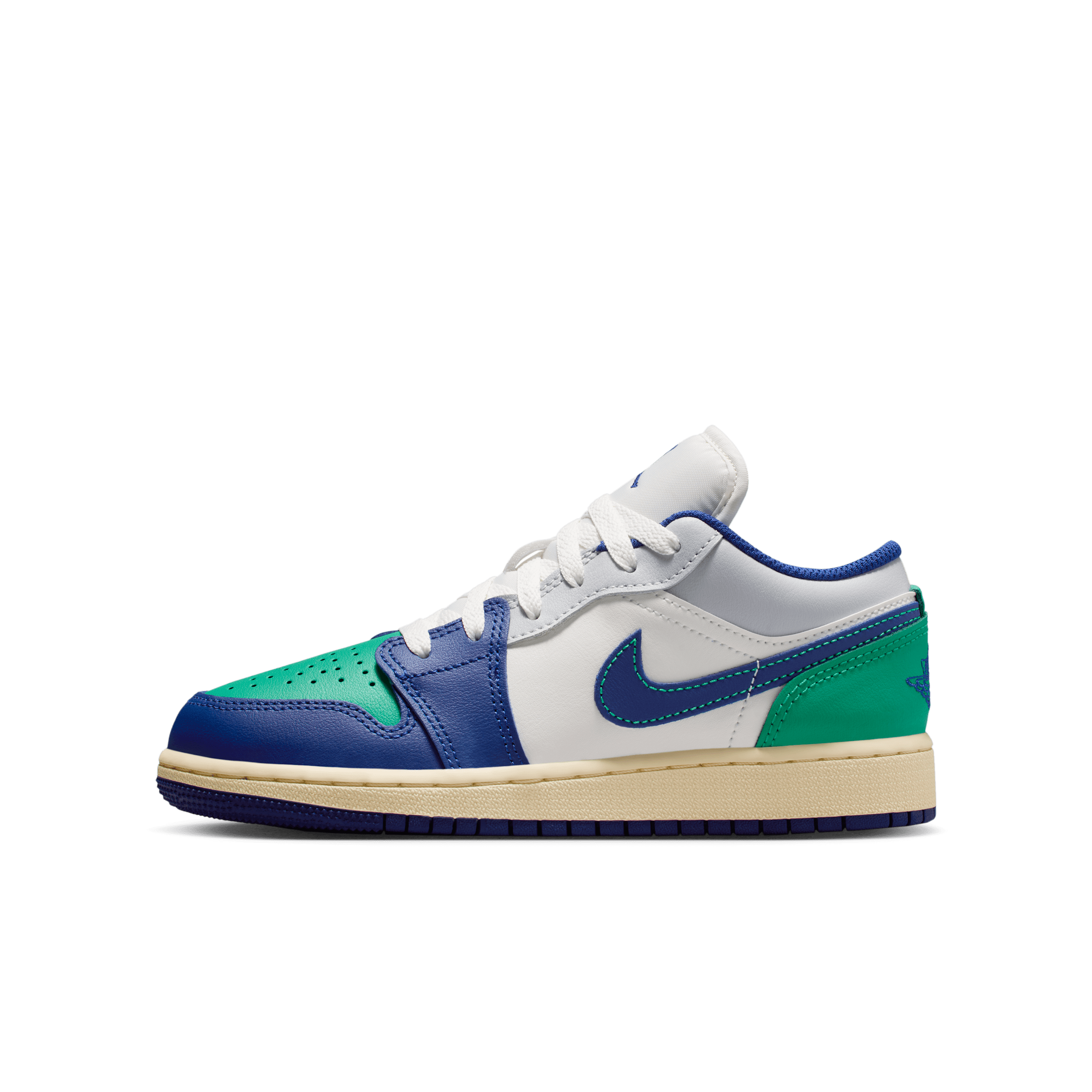 【ナイキ(NIKE)公式ストア】エア ジョーダン 1 LOW ジュニアシューズ 553560-147 ホワイト 【ナイキ(NIKE)公式ストア】エア ジョーダン 1 LOW ジュニアシューズ 553560-147 ホワイト