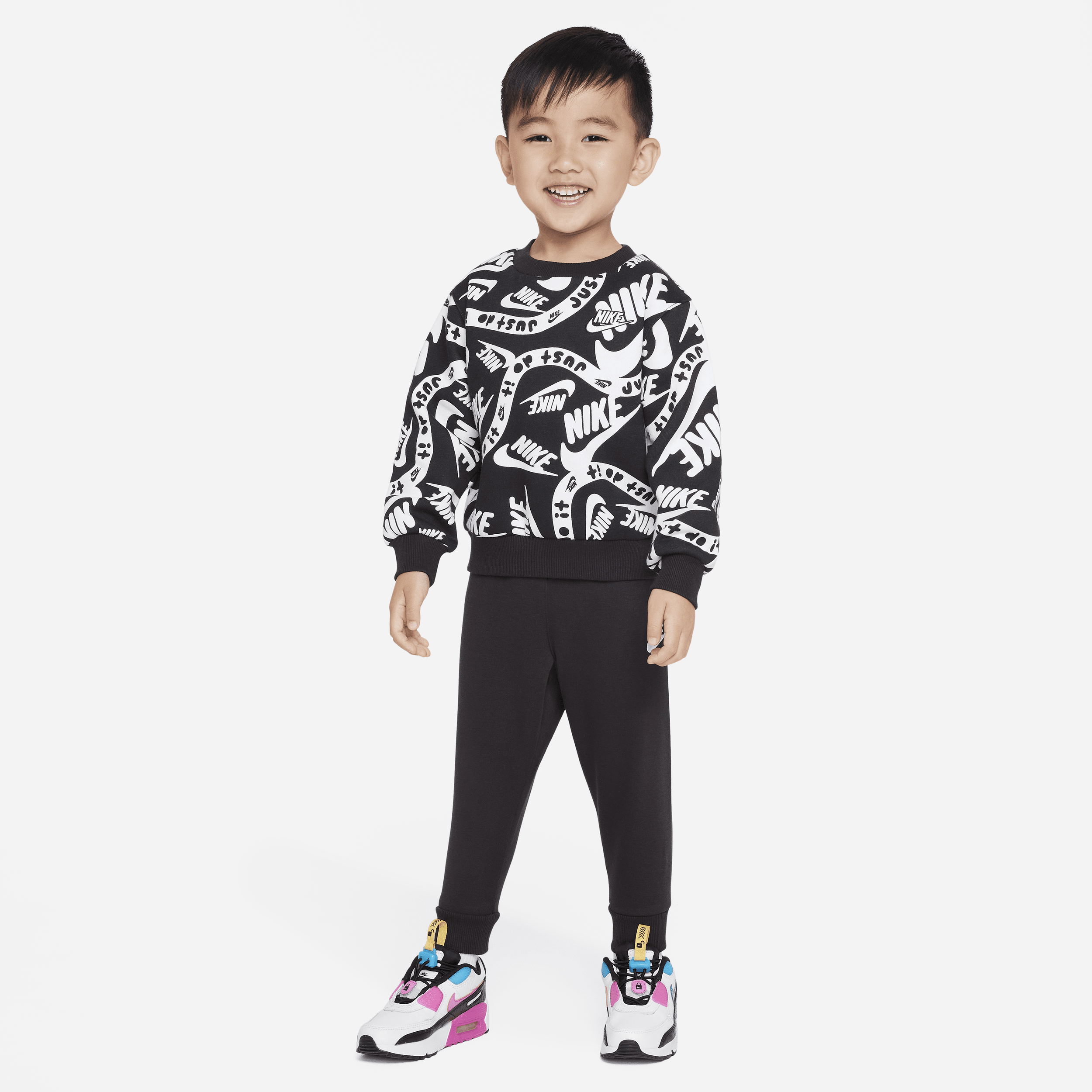 Todelt Nike Sportswear Club-crewtrøjesæt med print til småbørn - sort