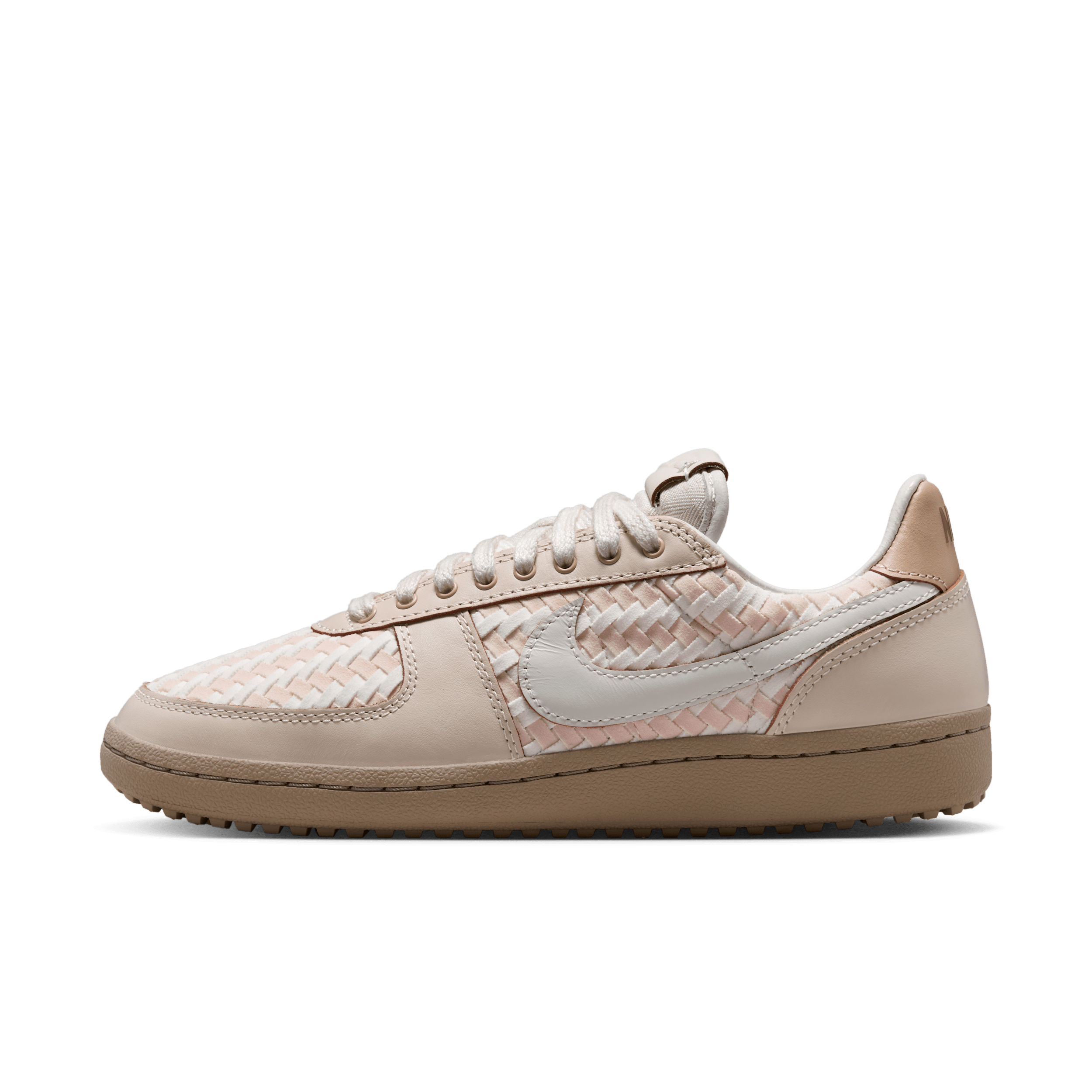 【ナイキ(NIKE)公式ストア】ナイキ フィールド ジェネラル ウィメンズシューズ IB8878-212 ホワイト 【ナイキ(NIKE)公式ストア】ナイキ フィールド ジェネラル ウィメンズシューズ IB8878-212 ホワイト