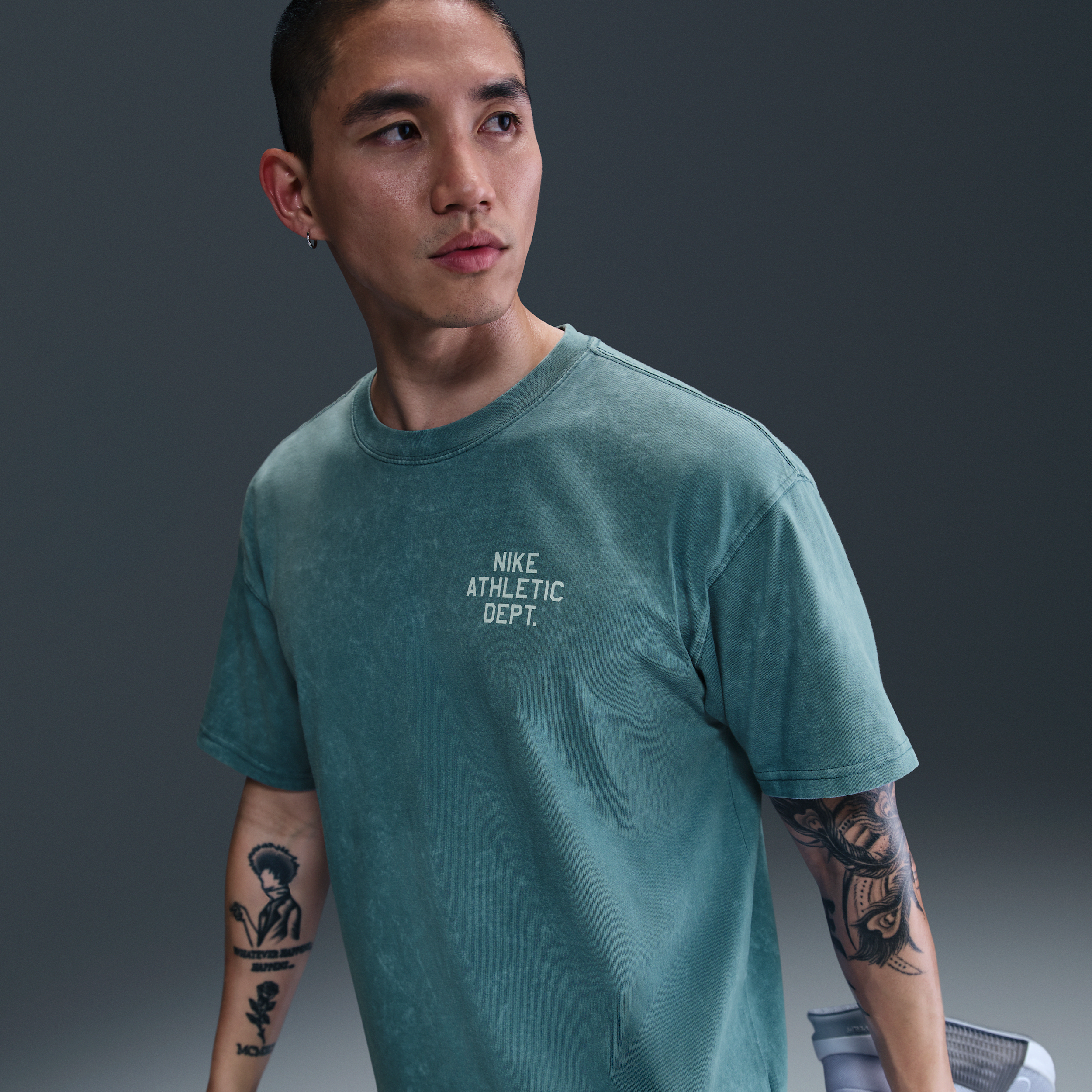 【ナイキ(NIKE)公式ストア】ナイキ メンズ マックス90 フィットネス Tシャツ HJ3694-006 ブルー 【ナイキ(NIKE)公式ストア】ナイキ メンズ マックス90 フィットネス Tシャツ HJ3694-006 ブルー