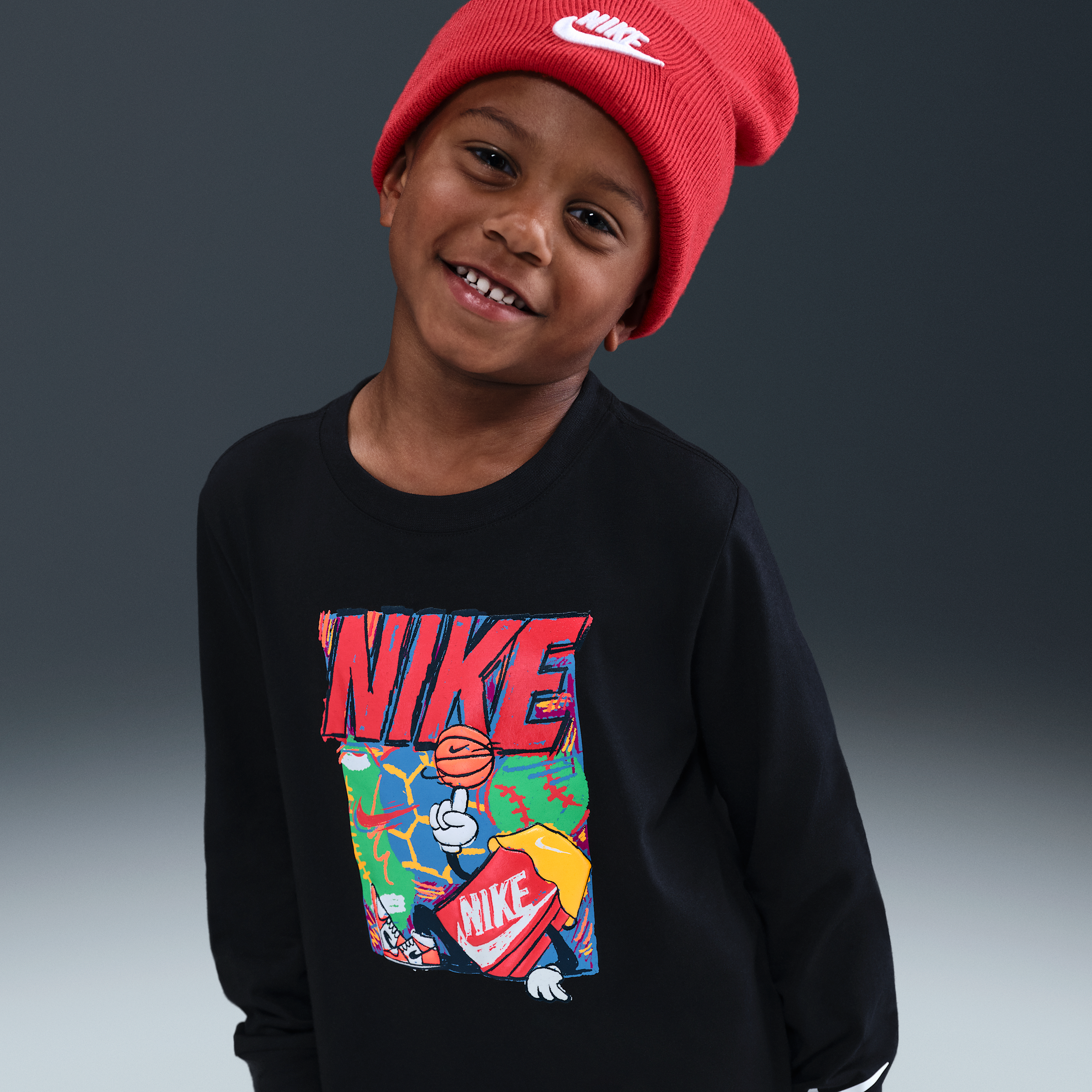 【ナイキ(NIKE)公式ストア】ナイキ リトルキッズ バスケットボール ロングスリーブ Tシャツ IO2766-010 ブラック 【ナイキ(NIKE)公式ストア】ナイキ リトルキッズ バスケットボール ロングスリーブ Tシャツ IO2766-010 ブラック