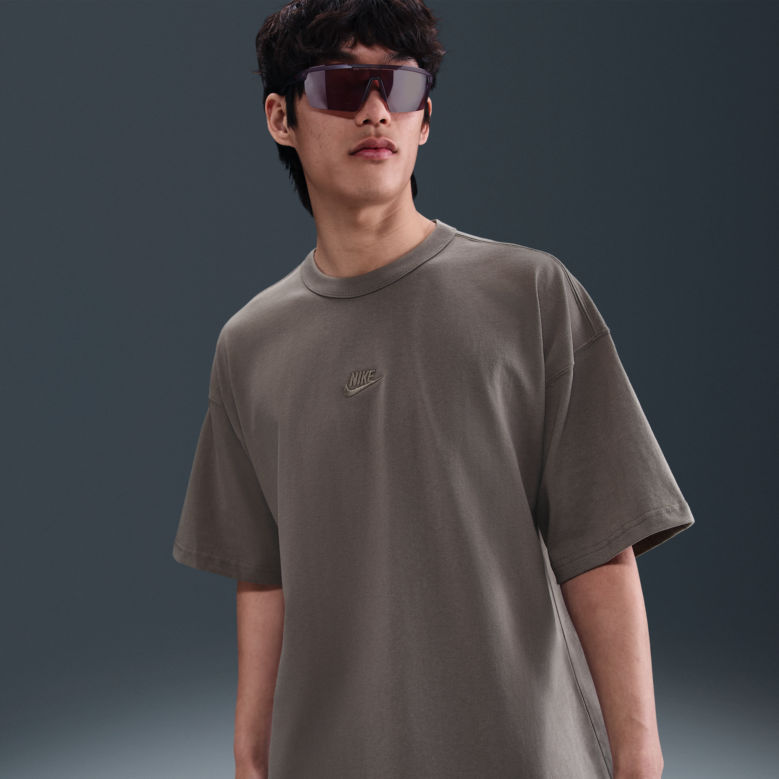 【ナイキ(NIKE)公式ストア】ナイキ スポーツウェア プレミアム エッセンシャル メンズ オーバーサイズド Tシャツ HF9607-289 グレー 【ナイキ(NIKE)公式ストア】ナイキ スポーツウェア プレミアム エッセンシャル メンズ オーバーサイズド Tシャツ HF9607-289 グレー