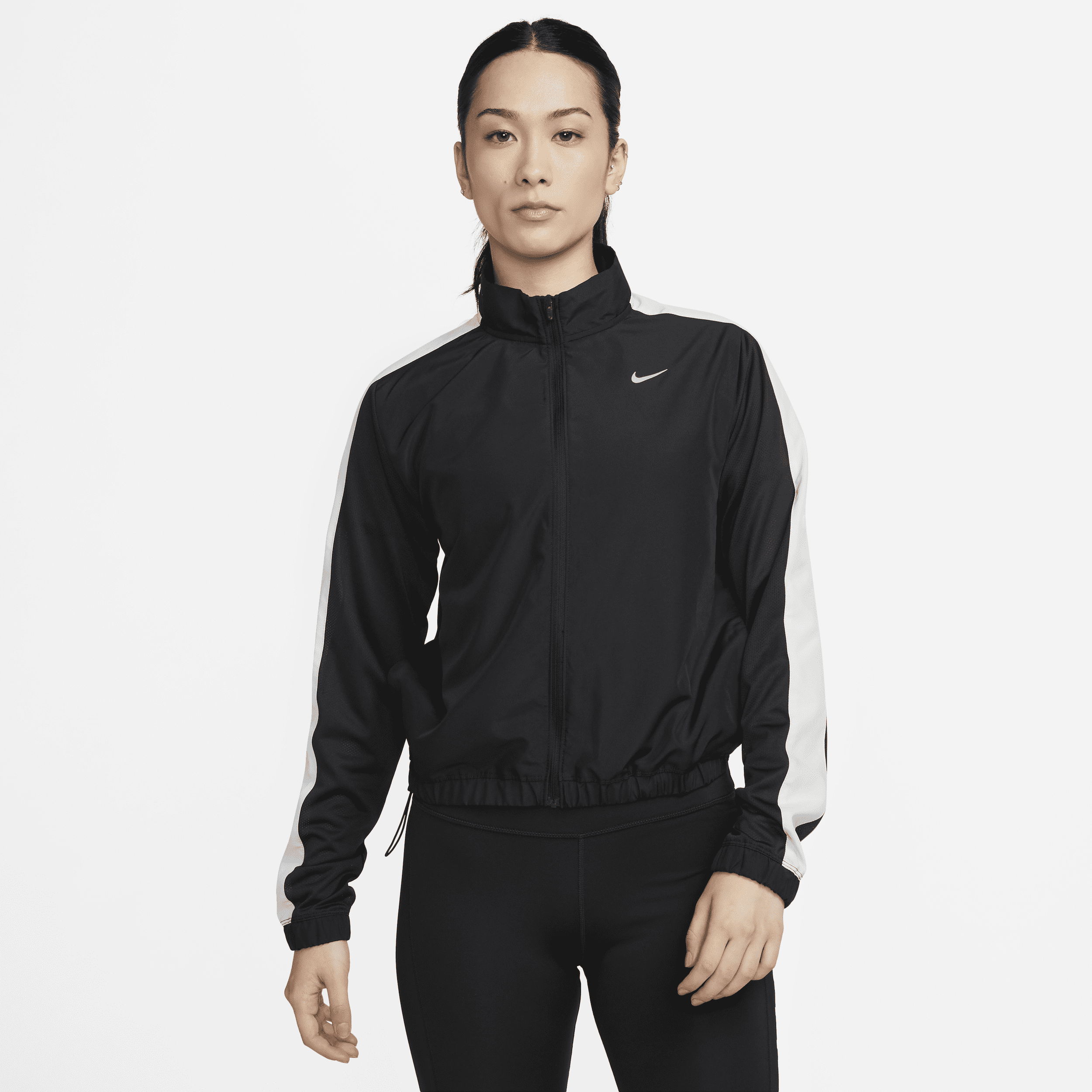 【ナイキ(NIKE)公式ストア】ナイキ Dri-FIT スウッシュ ラン ウィメンズ ランニングジャケット DX1038-010 ブラック 【ナイキ(NIKE)公式ストア】ナイキ Dri-FIT スウッシュ ラン ウィメンズ ランニングジャケット DX1038-010 ブラック