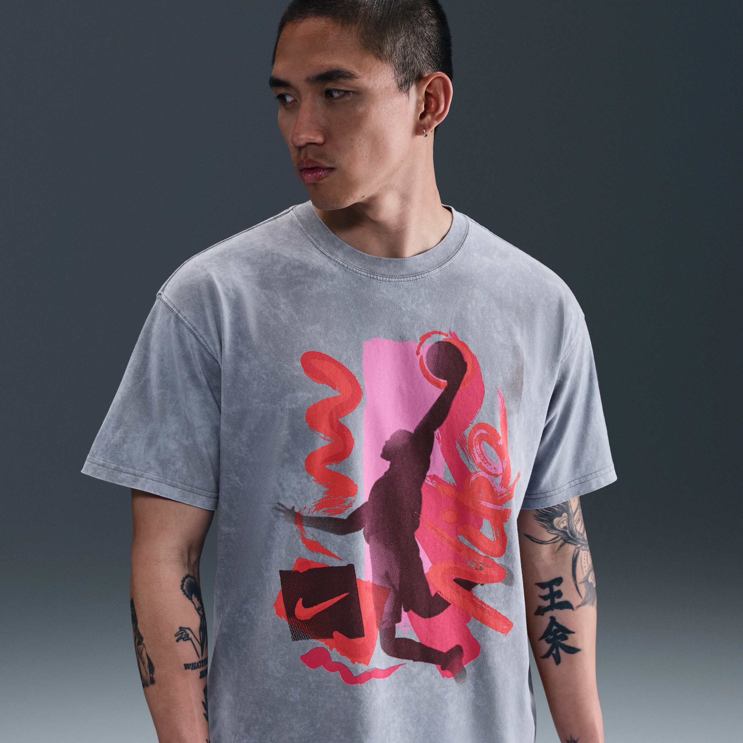 【ナイキ(NIKE)公式ストア】ナイキ メンズ マックス90 バスケットボール Tシャツ HV1698-065 グレー 【ナイキ(NIKE)公式ストア】ナイキ メンズ マックス90 バスケットボール Tシャツ HV1698-065 グレー