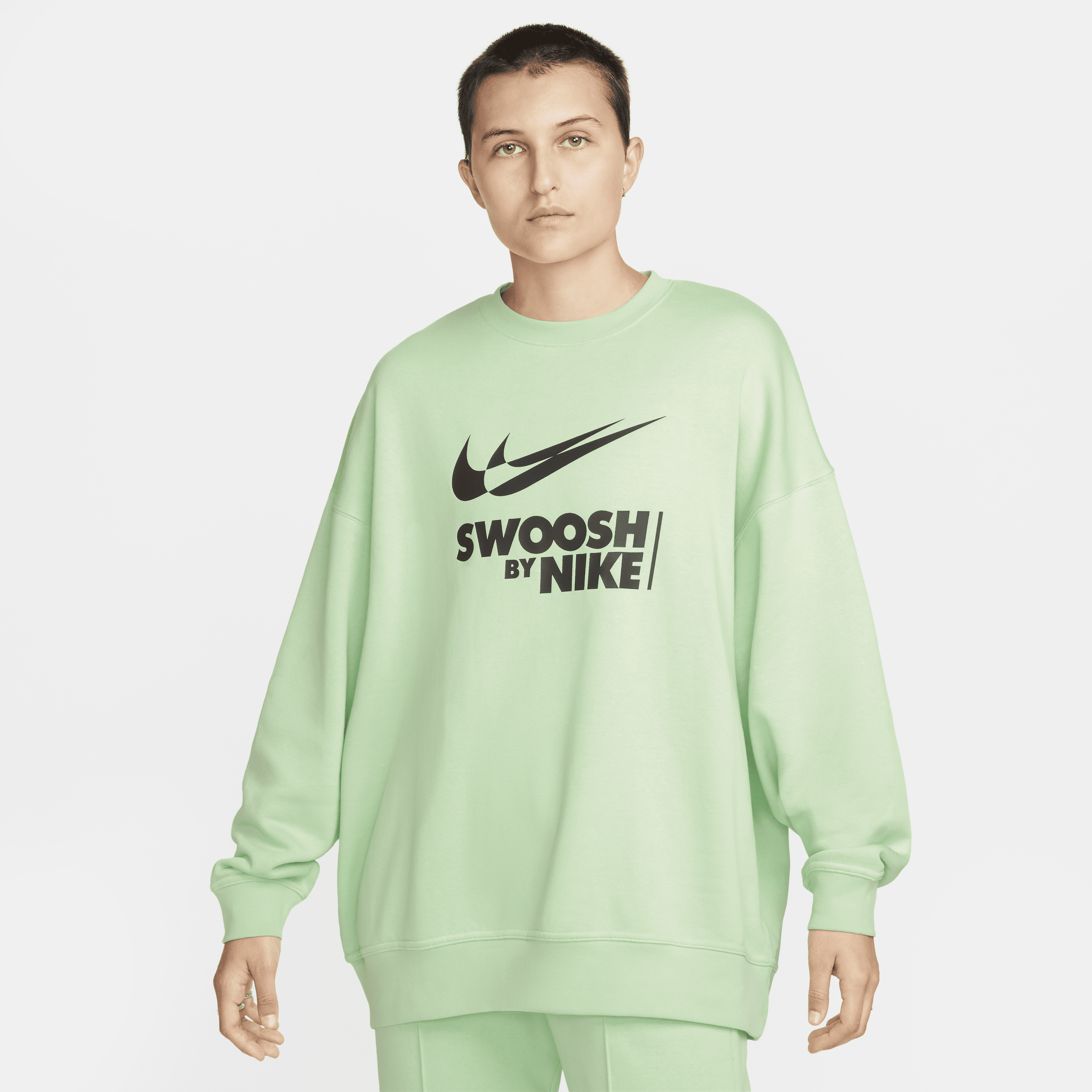 Oversized Nike Sportswear-sweatshirt i fleece med rund hals til kvinder - grøn