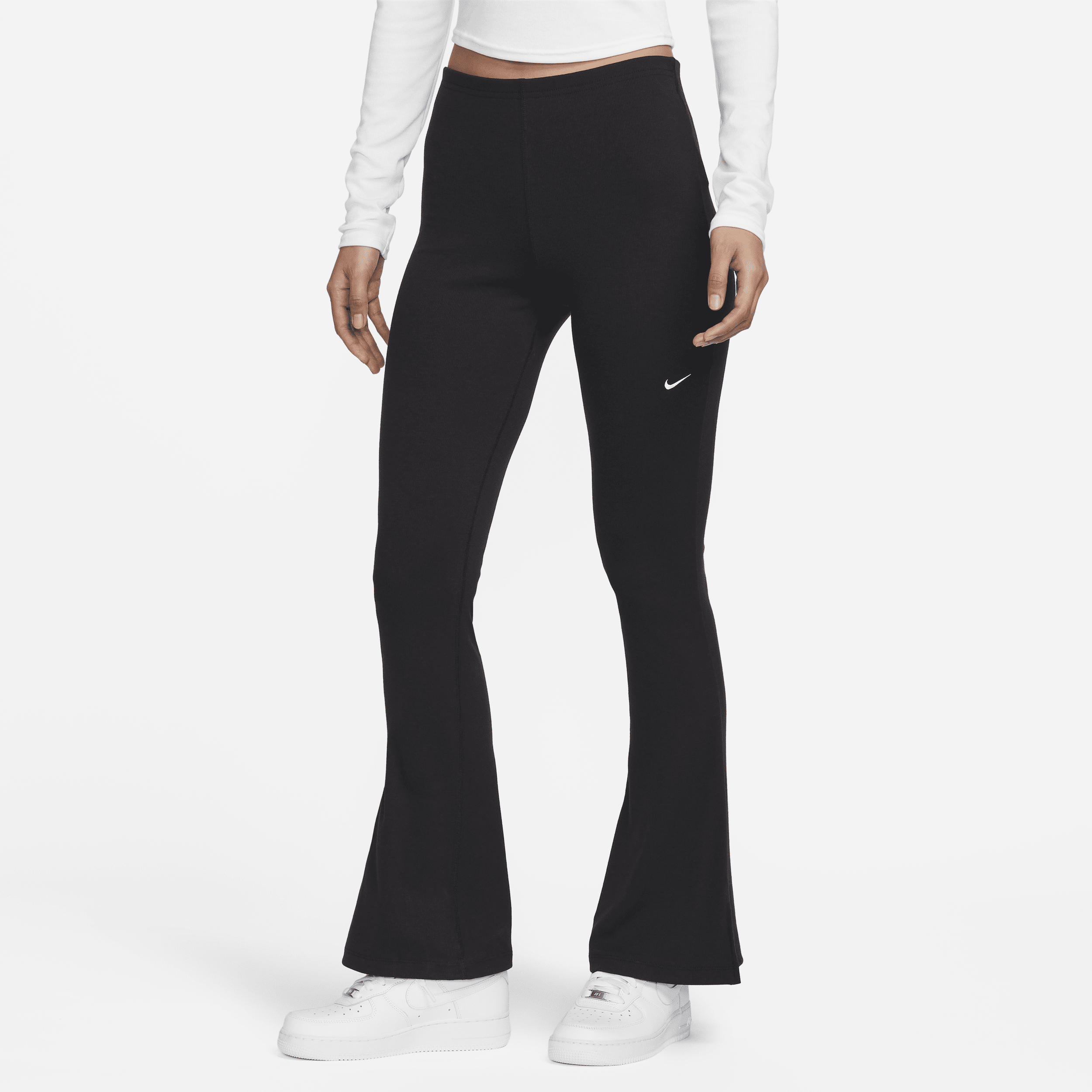 【ナイキ(NIKE)公式ストア】ナイキ スポーツウェア チル ニット ウィメンズ タイト ミニリブ フレアード レギンス FQ2114-010 ブラック 【ナイキ(NIKE)公式ストア】ナイキ スポーツウェア チル ニット ウィメンズ タイト ミニリブ フレアード レギンス FQ2114-010 ブラック