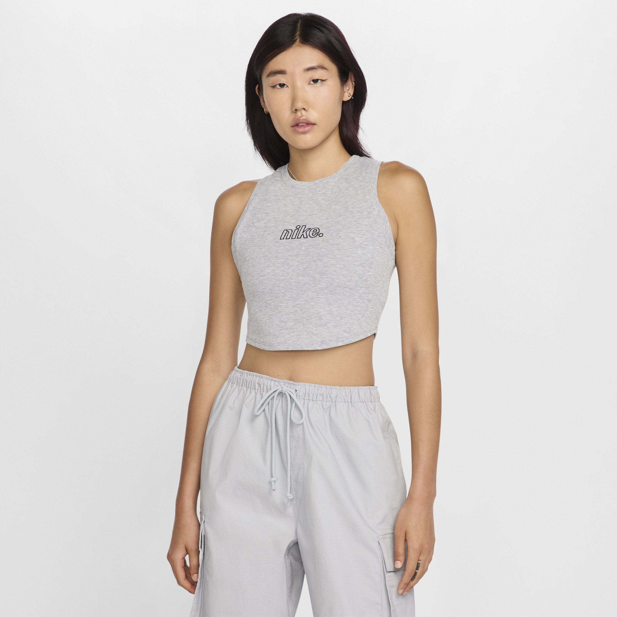 【ナイキ(NIKE)公式ストア】ナイキ スポーツウェア チル ニット ウィメンズ クロップド ミニリブ タンクトップ HJ6863-063 グレー 【ナイキ(NIKE)公式ストア】ナイキ スポーツウェア チル ニット ウィメンズ クロップド ミニリブ タンクトップ HJ6863-063 グレー