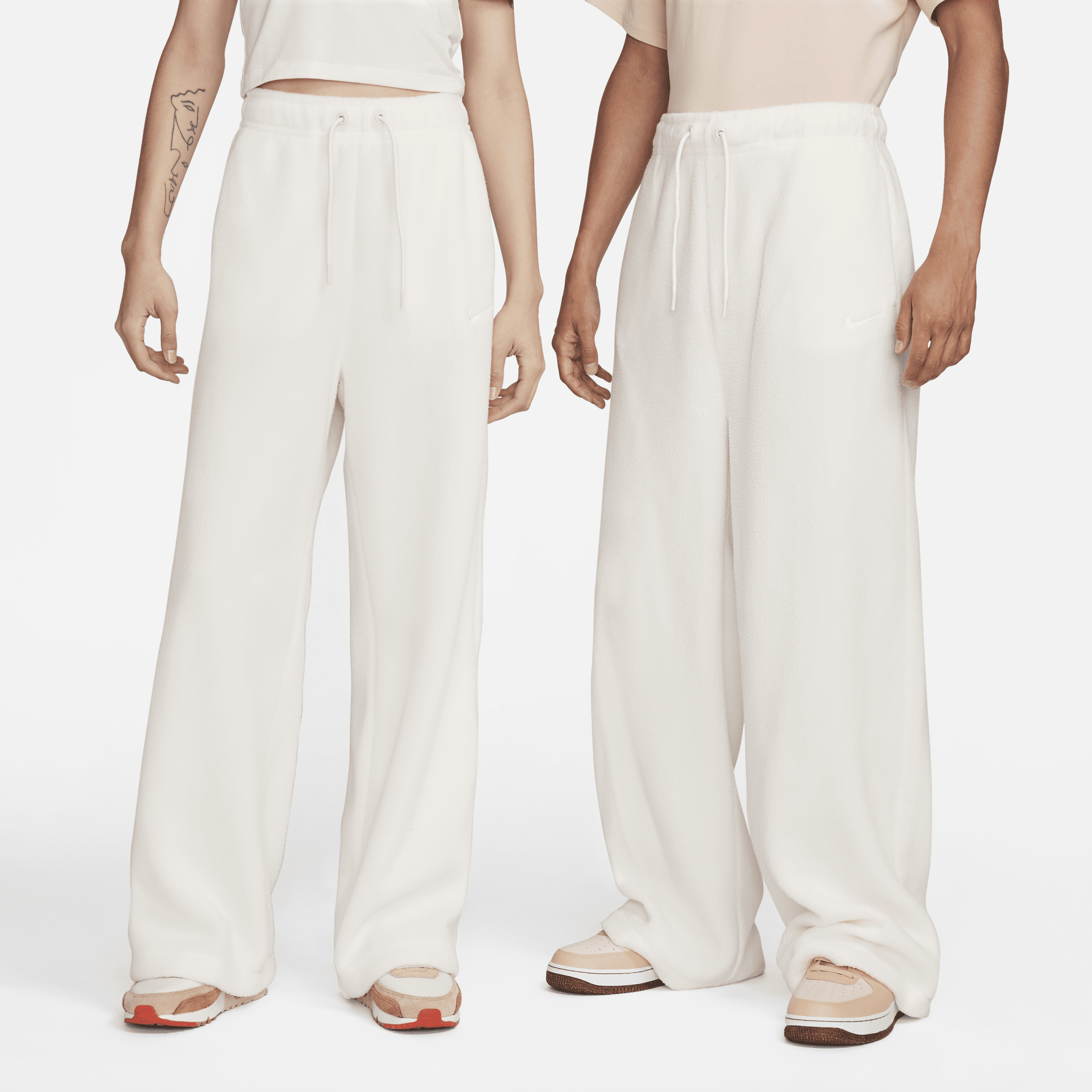 Nike Sportswear Plush-bukser til kvinder - hvid