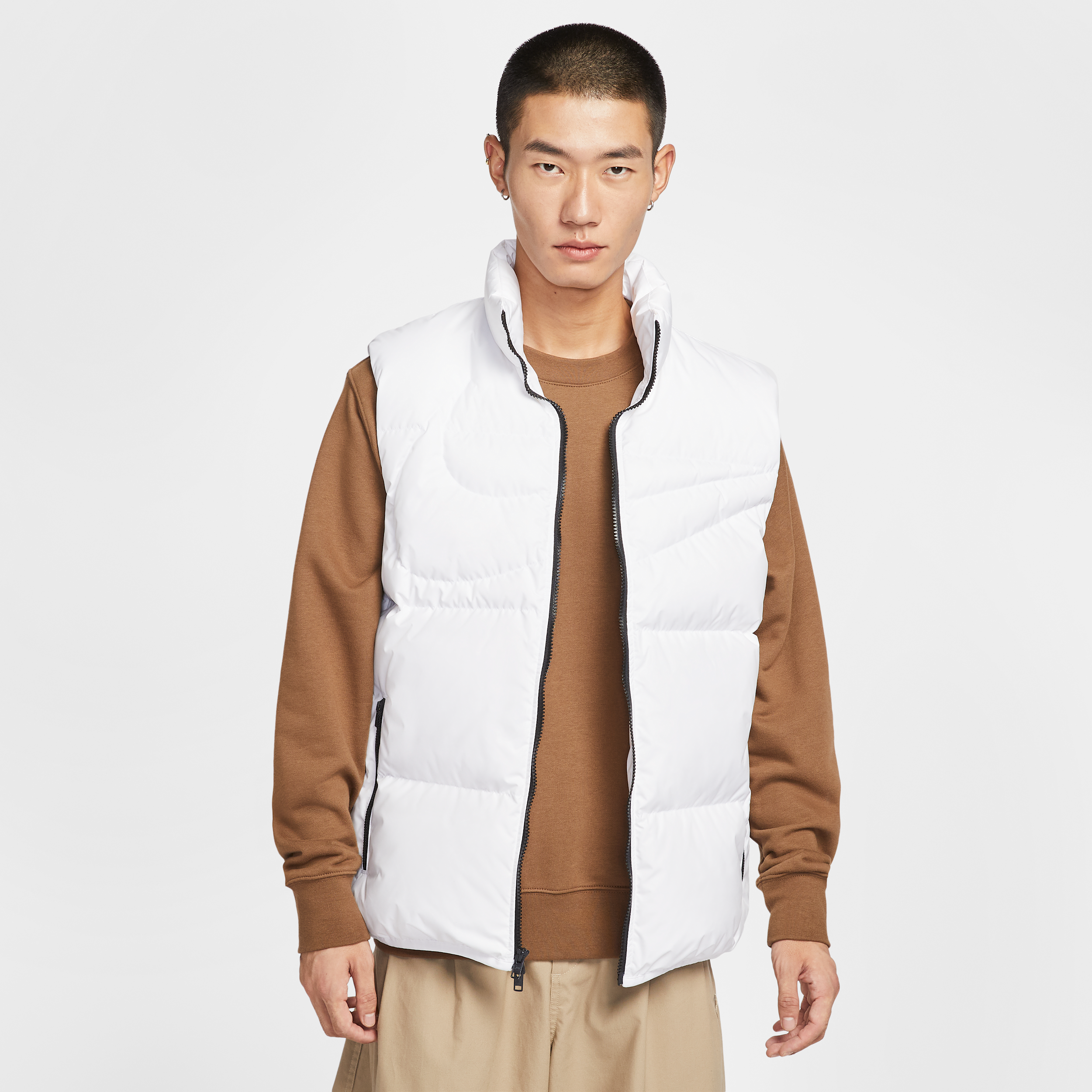 【ナイキ(NIKE)公式ストア】Nike スポーツウェア クラブ メンズ Therma-FIT ルーズ ベスト IH2369-100 ホワイト 【ナイキ(NIKE)公式ストア】Nike スポーツウェア クラブ メンズ Therma-FIT ルーズ ベスト IH2369-100 ホワイト