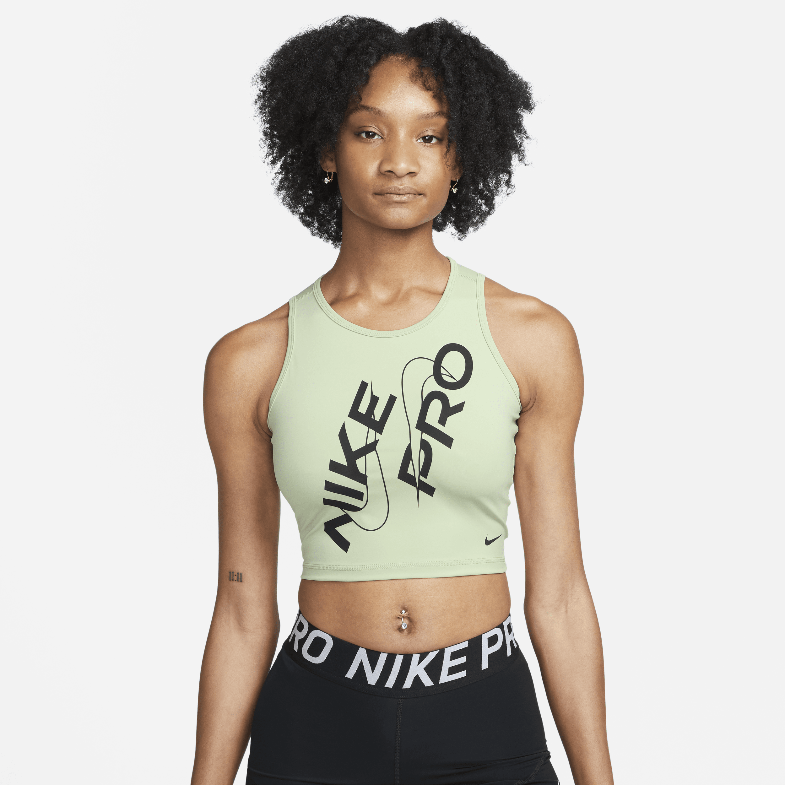 Nike Pro Dri-FIT-tanktop i kort snit til kvinder - grøn
