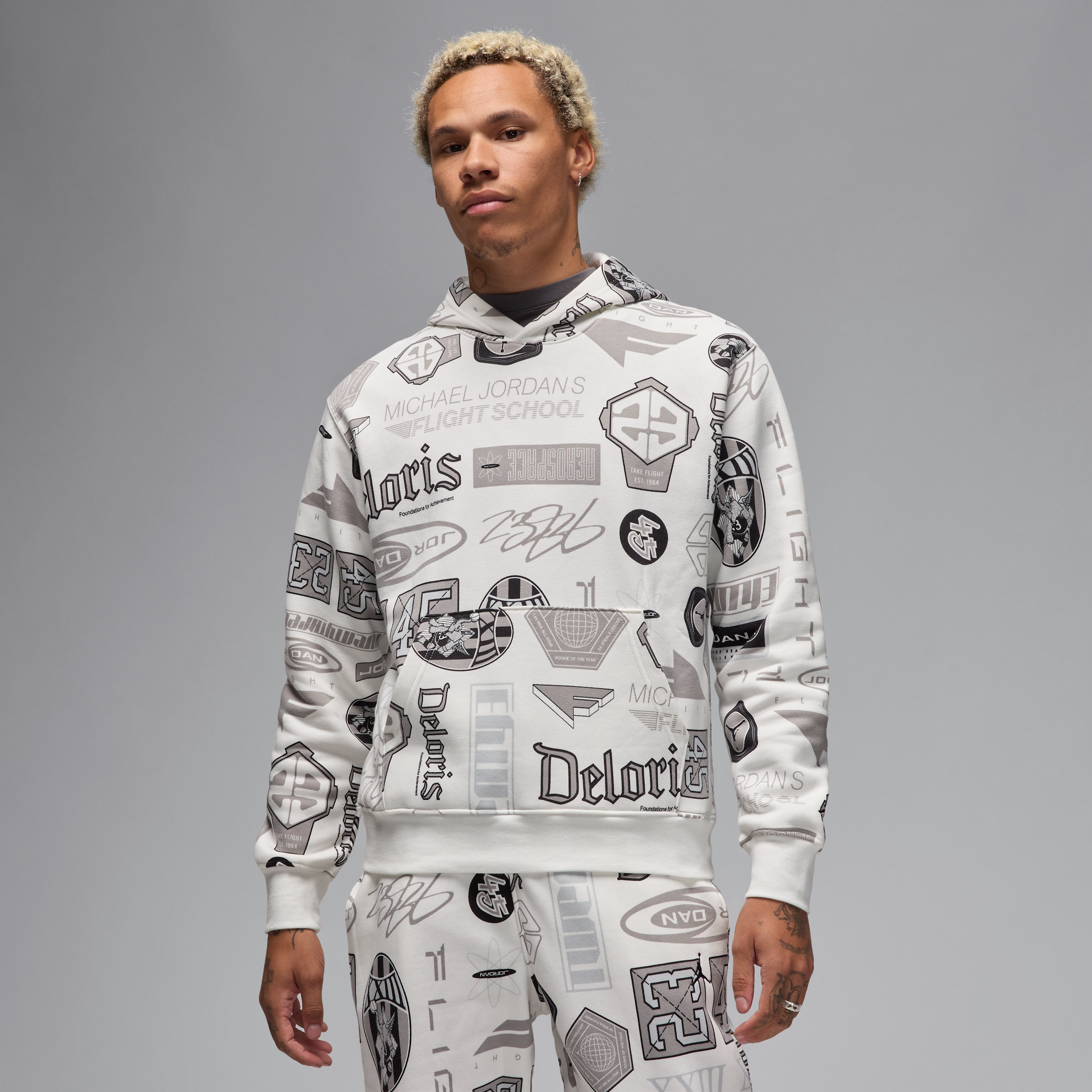 【ナイキ(NIKE)公式ストア】ジョーダン エッセンシャル メンズ プリント フリース プルオーバー パーカー HM7254-133 ホワイト 【ナイキ(NIKE)公式ストア】ジョーダン エッセンシャル メンズ プリント フリース プルオーバー パーカー HM7254-133 ホワイト