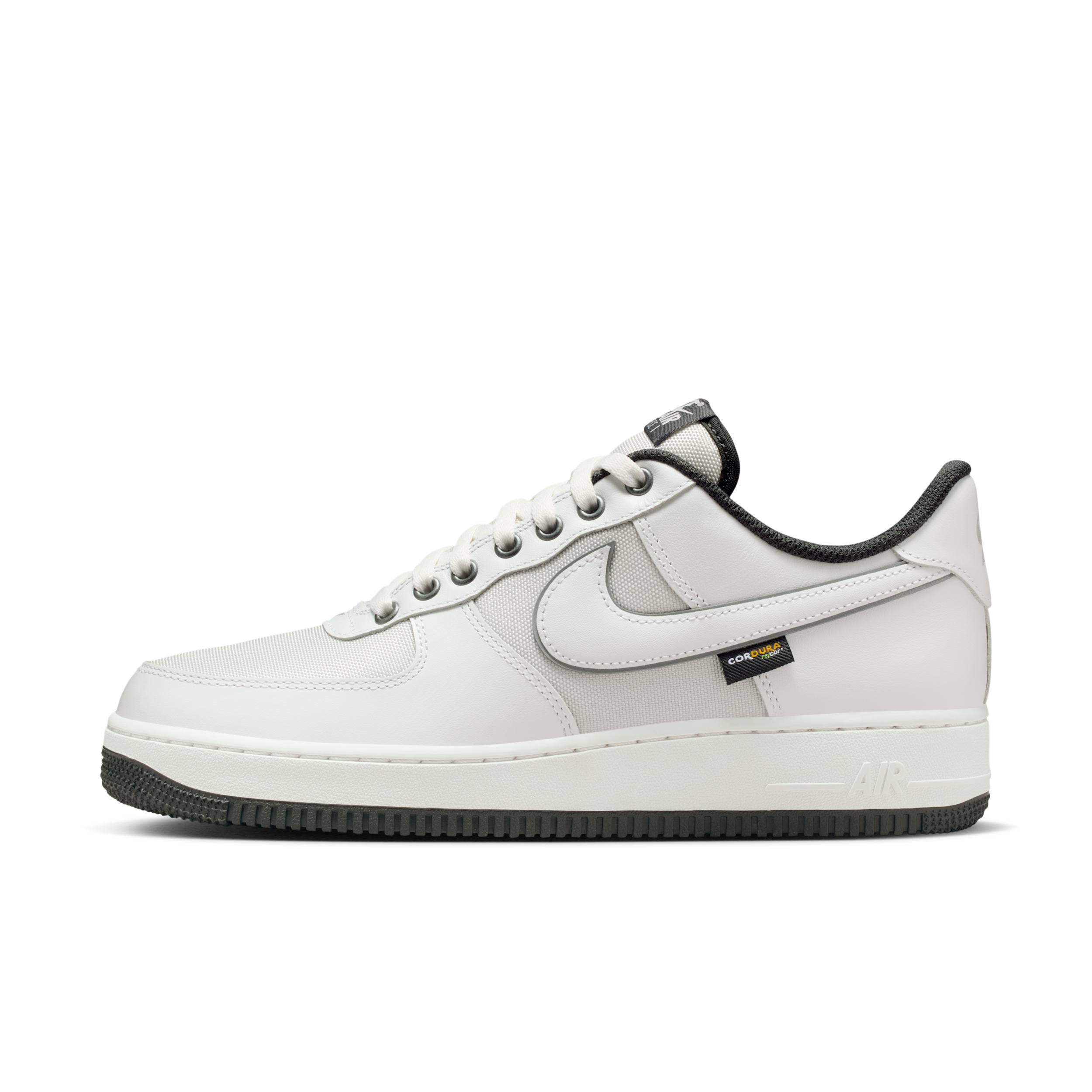 【ナイキ(NIKE)公式ストア】ナイキ エア フォース 1 '07 LV8 メンズシューズ IM6001-121 ホワイト 【ナイキ(NIKE)公式ストア】ナイキ エア フォース 1 '07 LV8 メンズシューズ IM6001-121 ホワイト