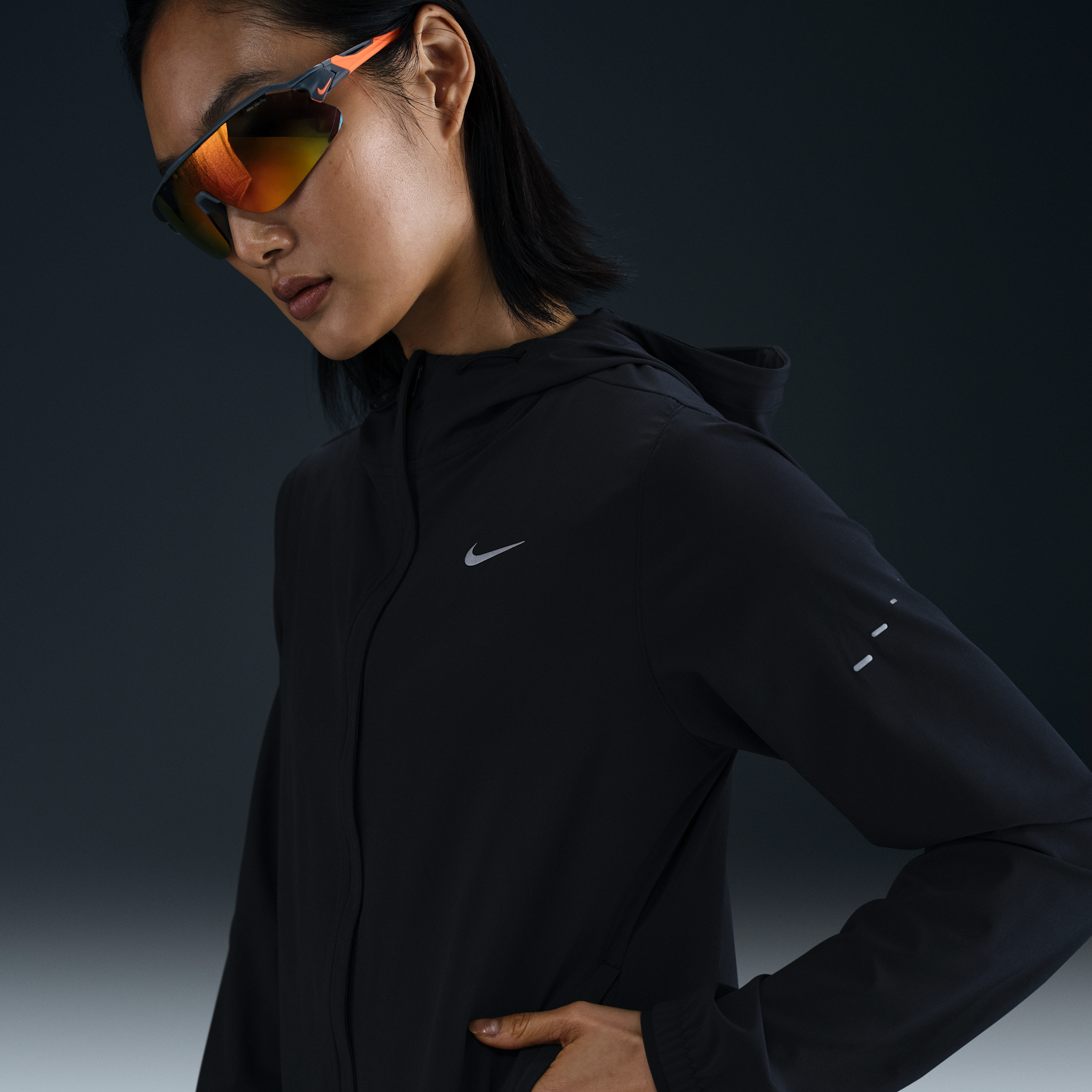 【ナイキ(NIKE)公式ストア】ナイキ スウィフト ウィメンズ レペル パッカブル ランニングジャケット HQ0651-010 ブラック 【ナイキ(NIKE)公式ストア】ナイキ スウィフト ウィメンズ レペル パッカブル ランニングジャケット HQ0651-010 ブラック