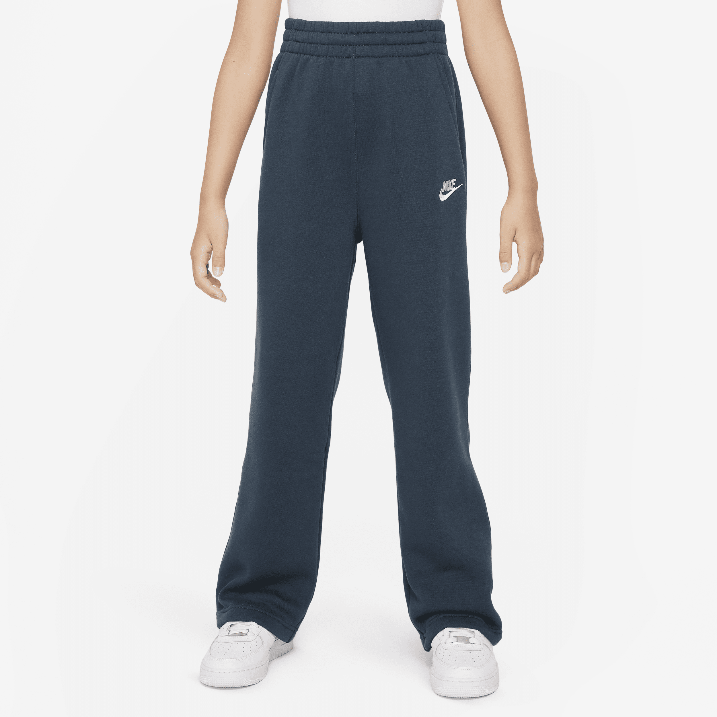 【ナイキ(NIKE)公式ストア】ナイキ スポーツウェア クラブ フリース ジュニア (ガールズ) ワイドレッグ パンツ FD2927-328 グリーン 【ナイキ(NIKE)公式ストア】ナイキ スポーツウェア クラブ フリース ジュニア (ガールズ) ワイドレッグ パンツ FD2927-328 グリーン