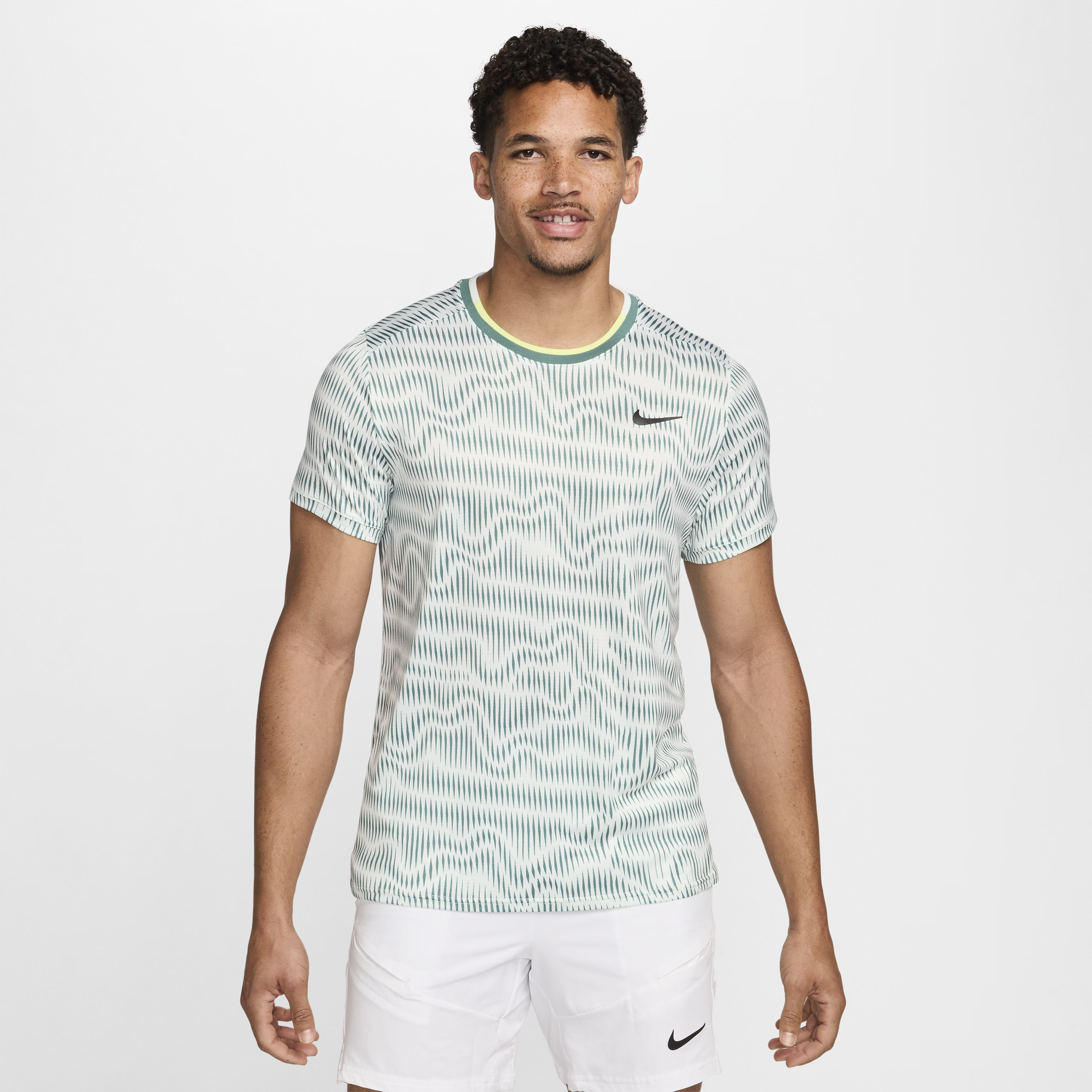Maglia da tennis Dri-FIT NikeCourt Advantage – Uomo - Verde