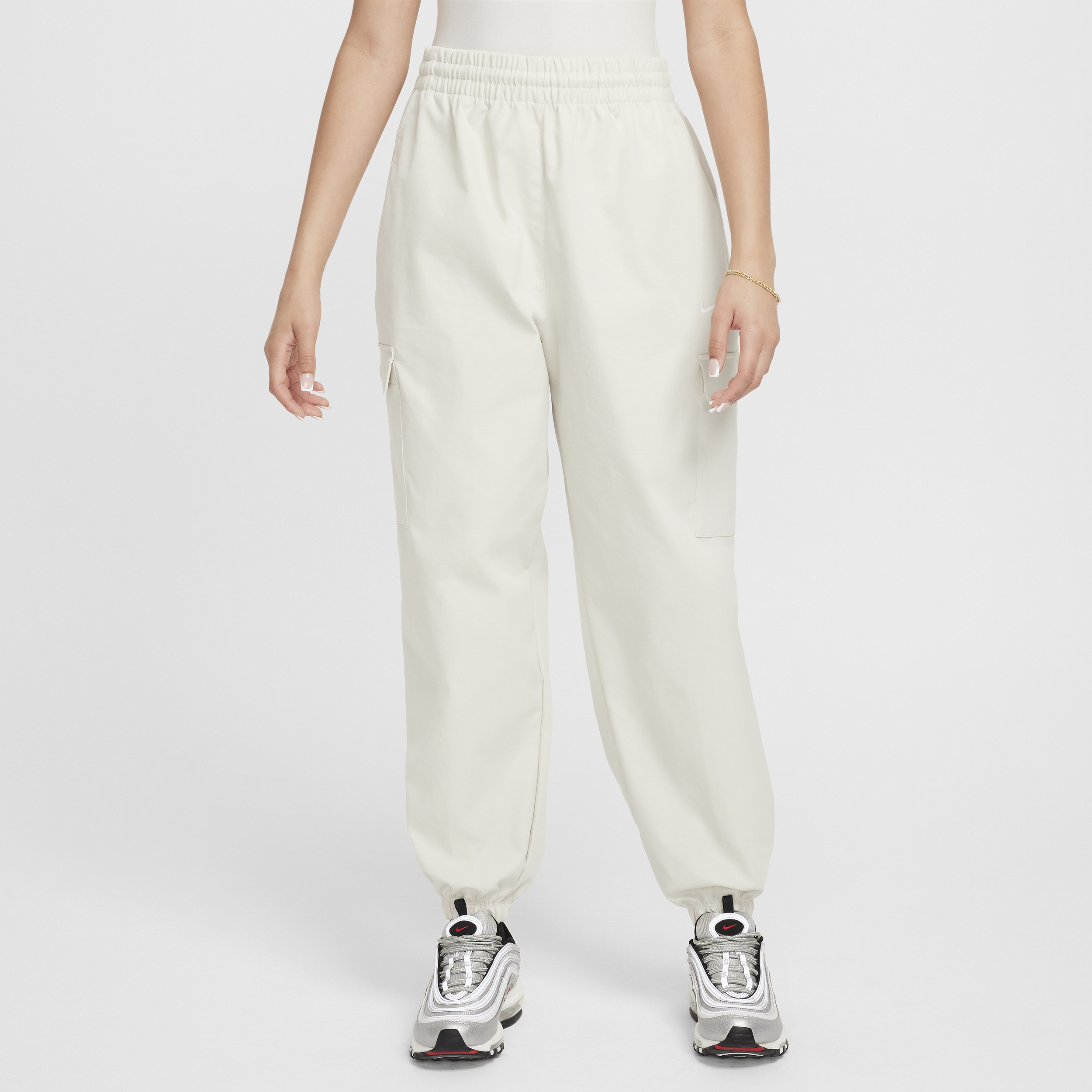 【ナイキ(NIKE)公式ストア】ナイキ スポーツウェア ガールズ カーゴ パンツ FZ5554-072 グレー 【ナイキ(NIKE)公式ストア】ナイキ スポーツウェア ガールズ カーゴ パンツ FZ5554-072 グレー