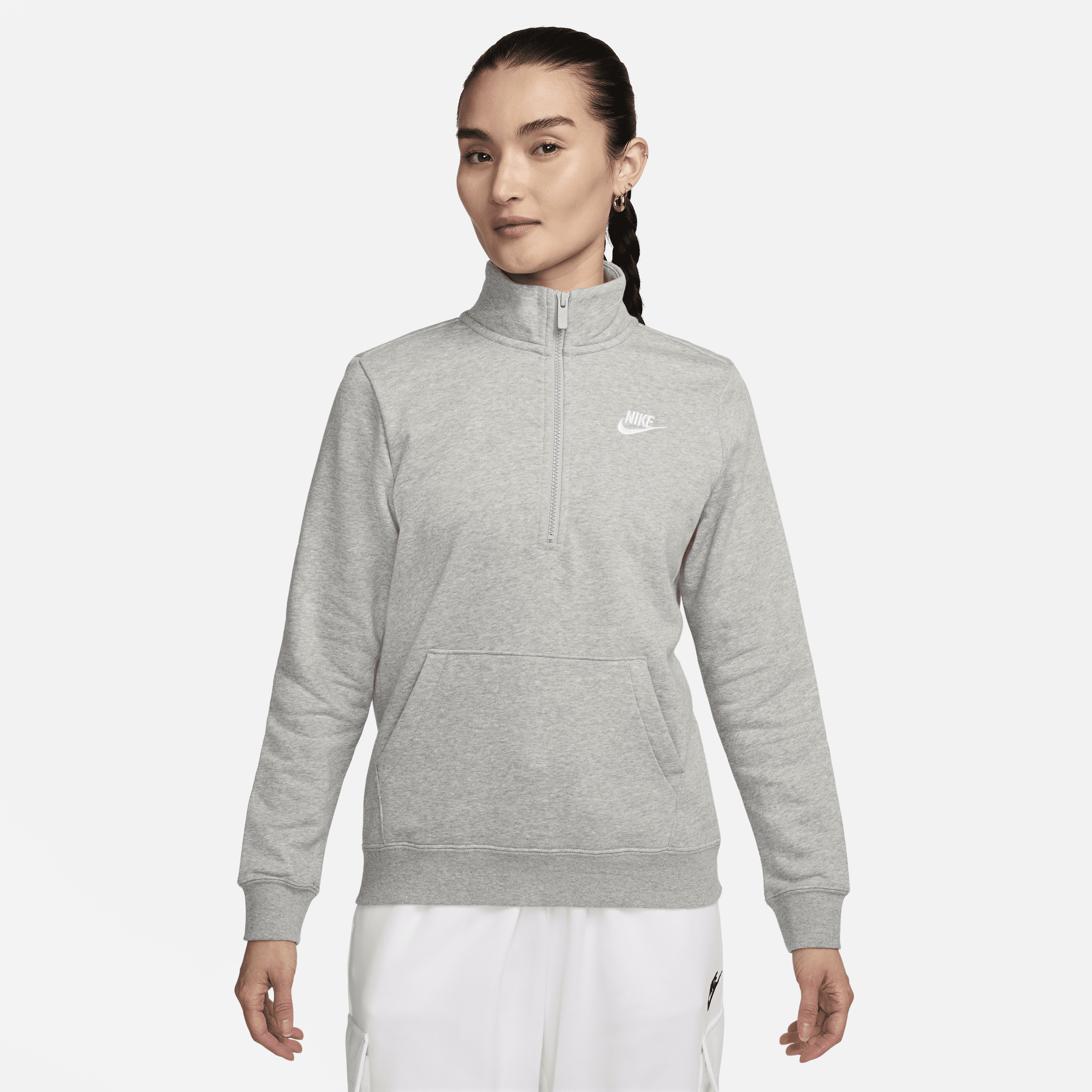 【ナイキ(NIKE)公式ストア】ナイキ スポーツウェア クラブ フリース ウィメンズ 1/2ジップ スウェットシャツ DQ5839-063 グレー 【ナイキ(NIKE)公式ストア】ナイキ スポーツウェア クラブ フリース ウィメンズ 1/2ジップ スウェットシャツ DQ5839-063 グレー