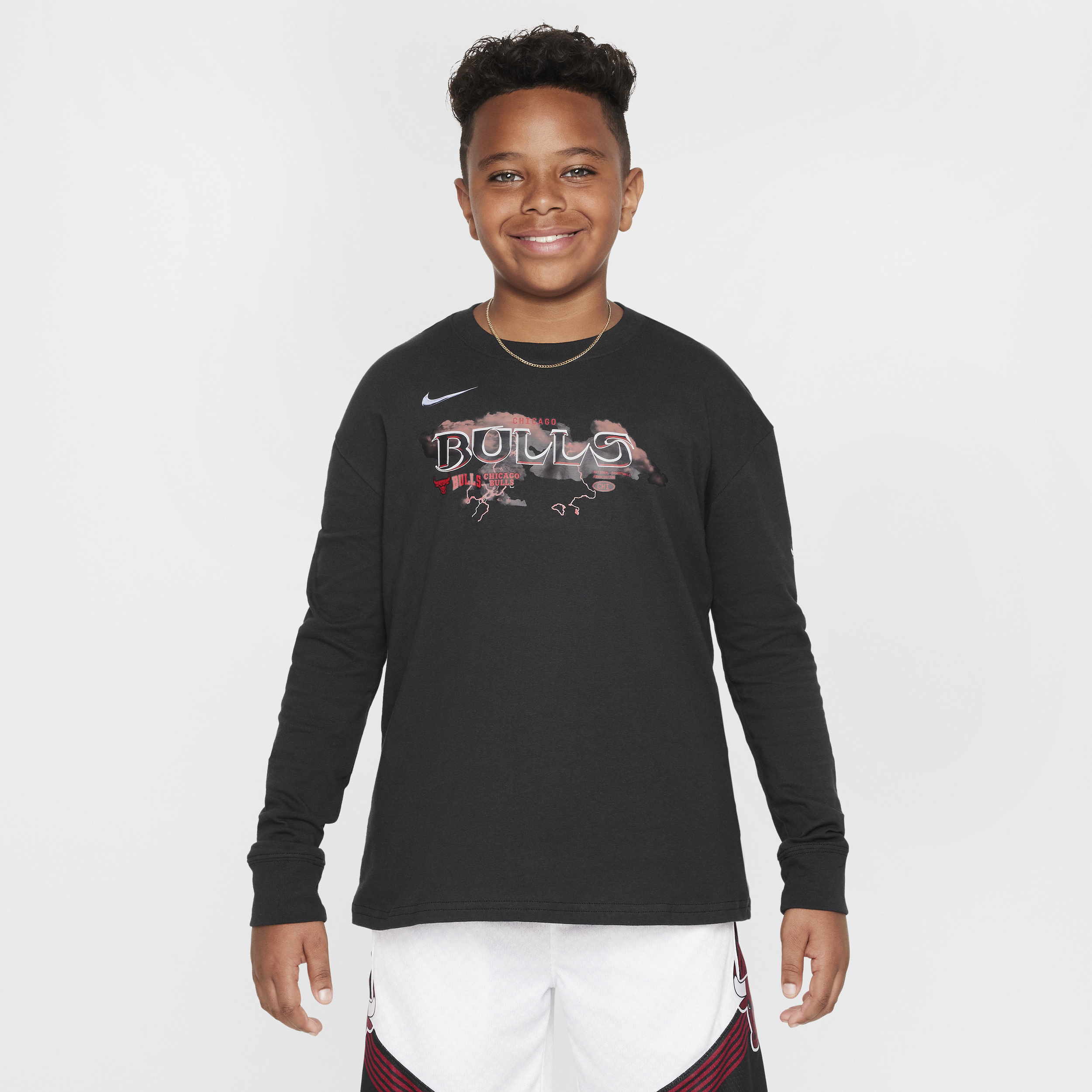 Chicago Bulls Essential Nike NBA Max90-T-shirt med lange ærmer til større børn (drenge) - sort
