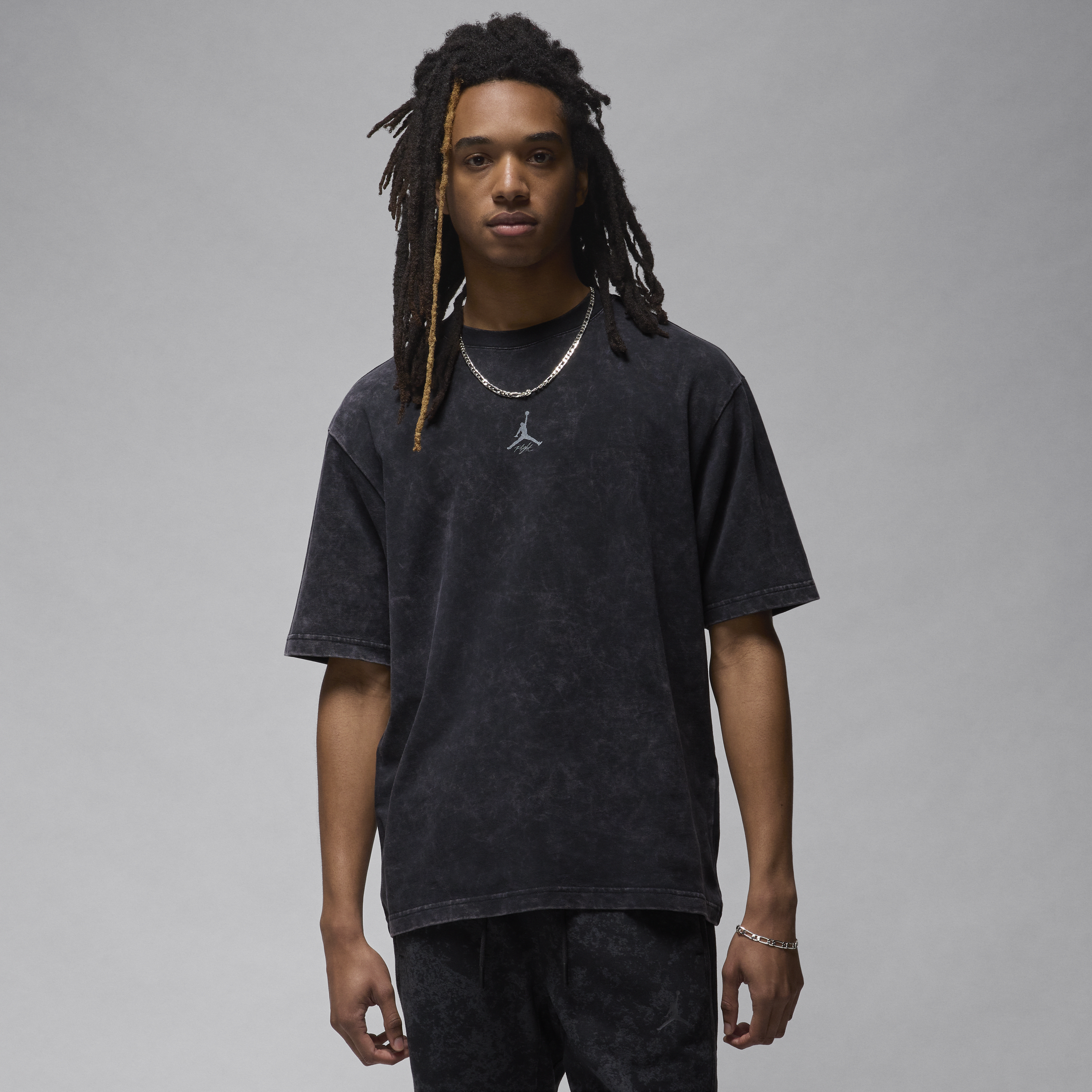 【ナイキ(NIKE)公式ストア】ジョーダン フライト エッセンシャル メンズ Tシャツ FN5994-010 ブラック 【ナイキ(NIKE)公式ストア】ジョーダン フライト エッセンシャル メンズ Tシャツ FN5994-010 ブラック