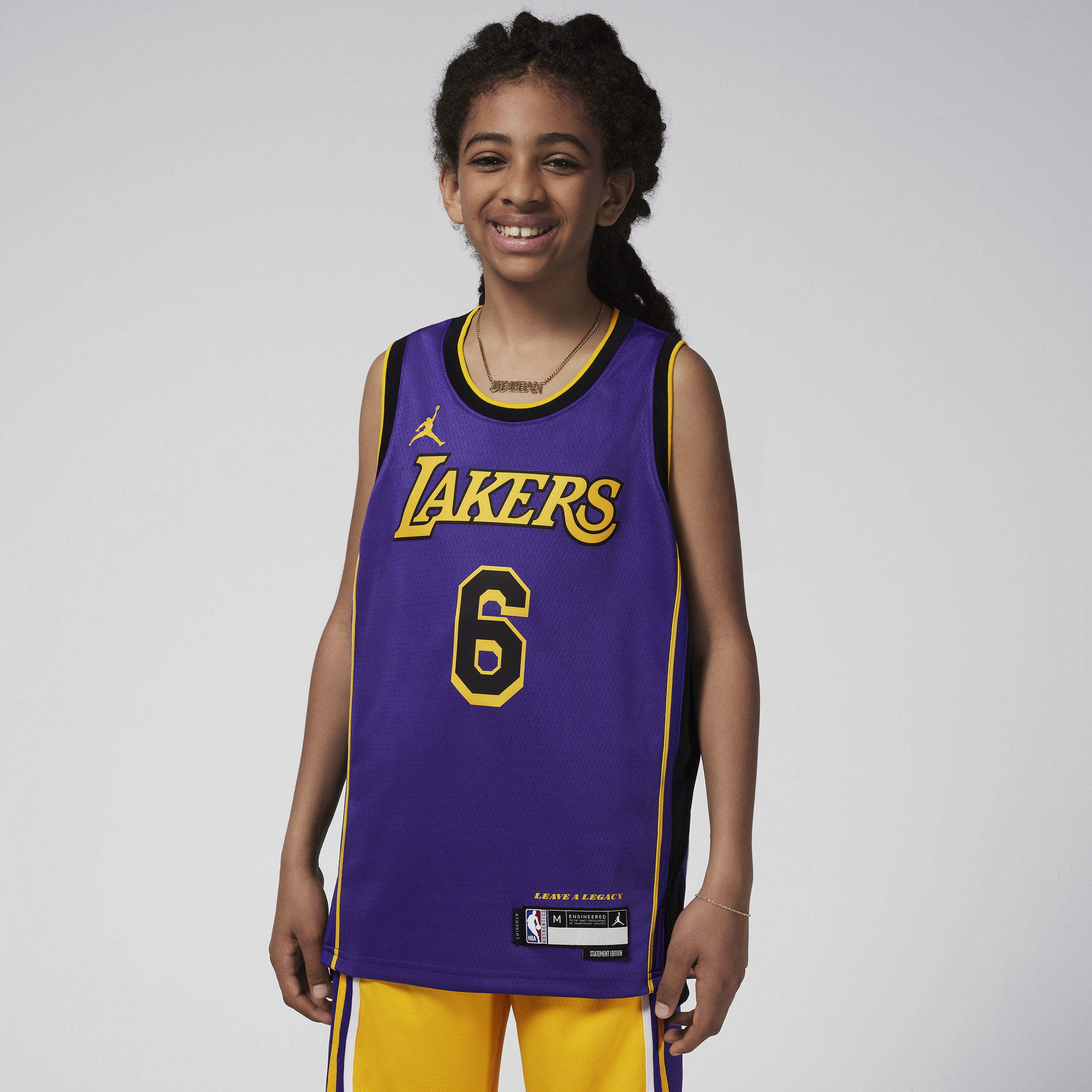 Los Angeles Lakers Statement Edition Swingman Nike Dri-FIT jersey voor kids - Paars
