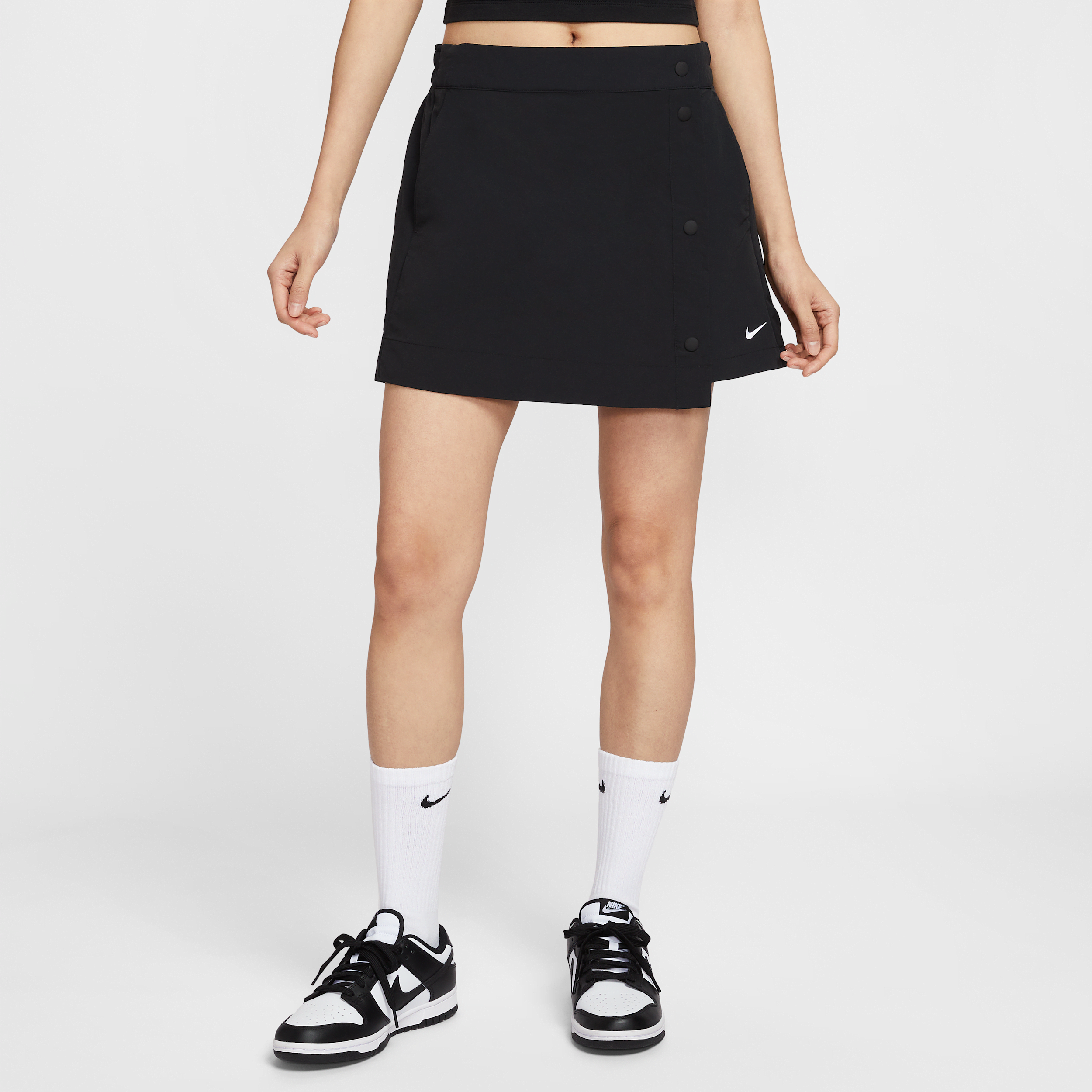 【ナイキ(NIKE)公式ストア】ナイキ スポーツウェア エッセンシャル ウィメンズ ウーブン スコート HM6980-010 ブラック 【ナイキ(NIKE)公式ストア】ナイキ スポーツウェア エッセンシャル ウィメンズ ウーブン スコート HM6980-010 ブラック