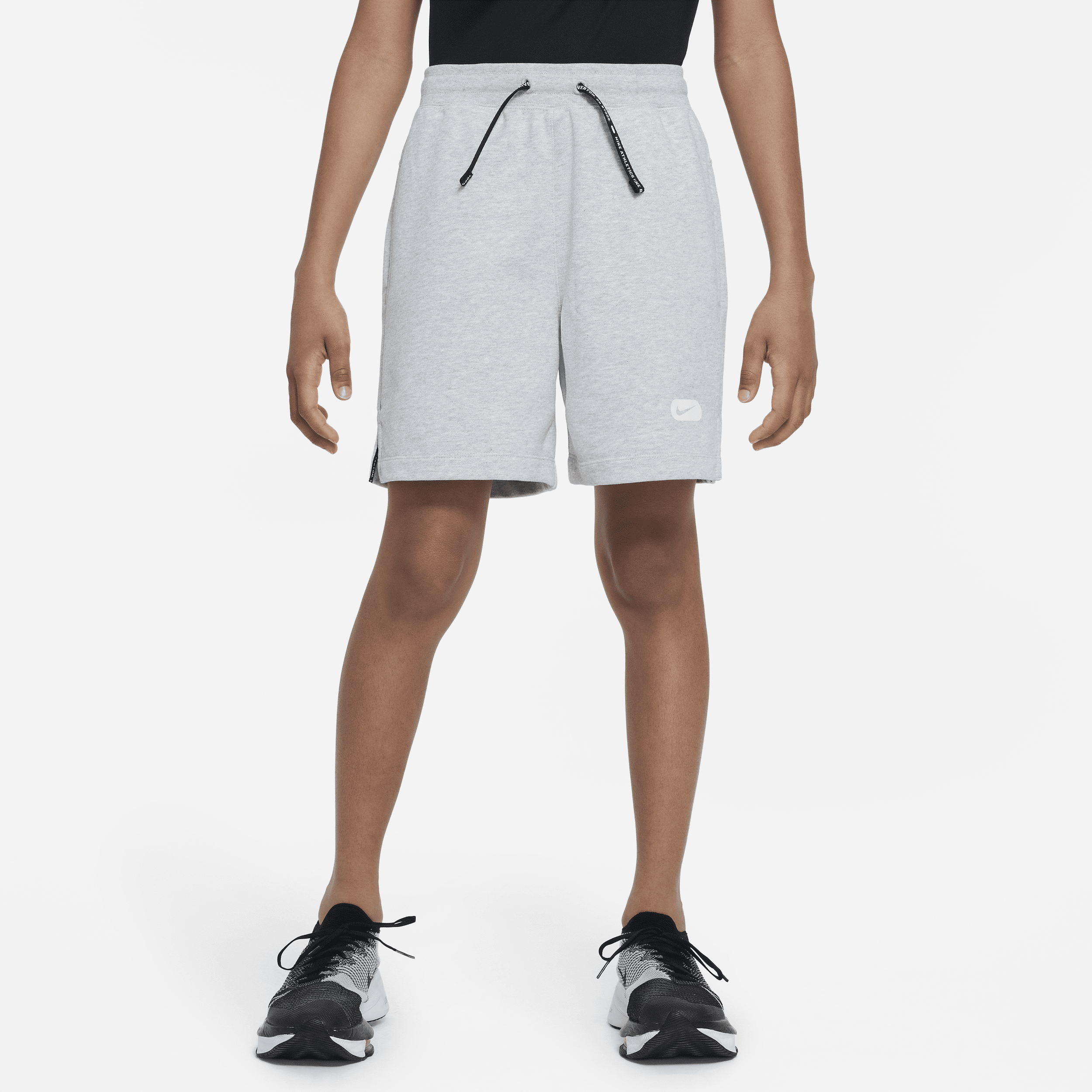 Nike Dri-FIT Athletics-træningsshorts i fleece til større børn (drenge) - grå