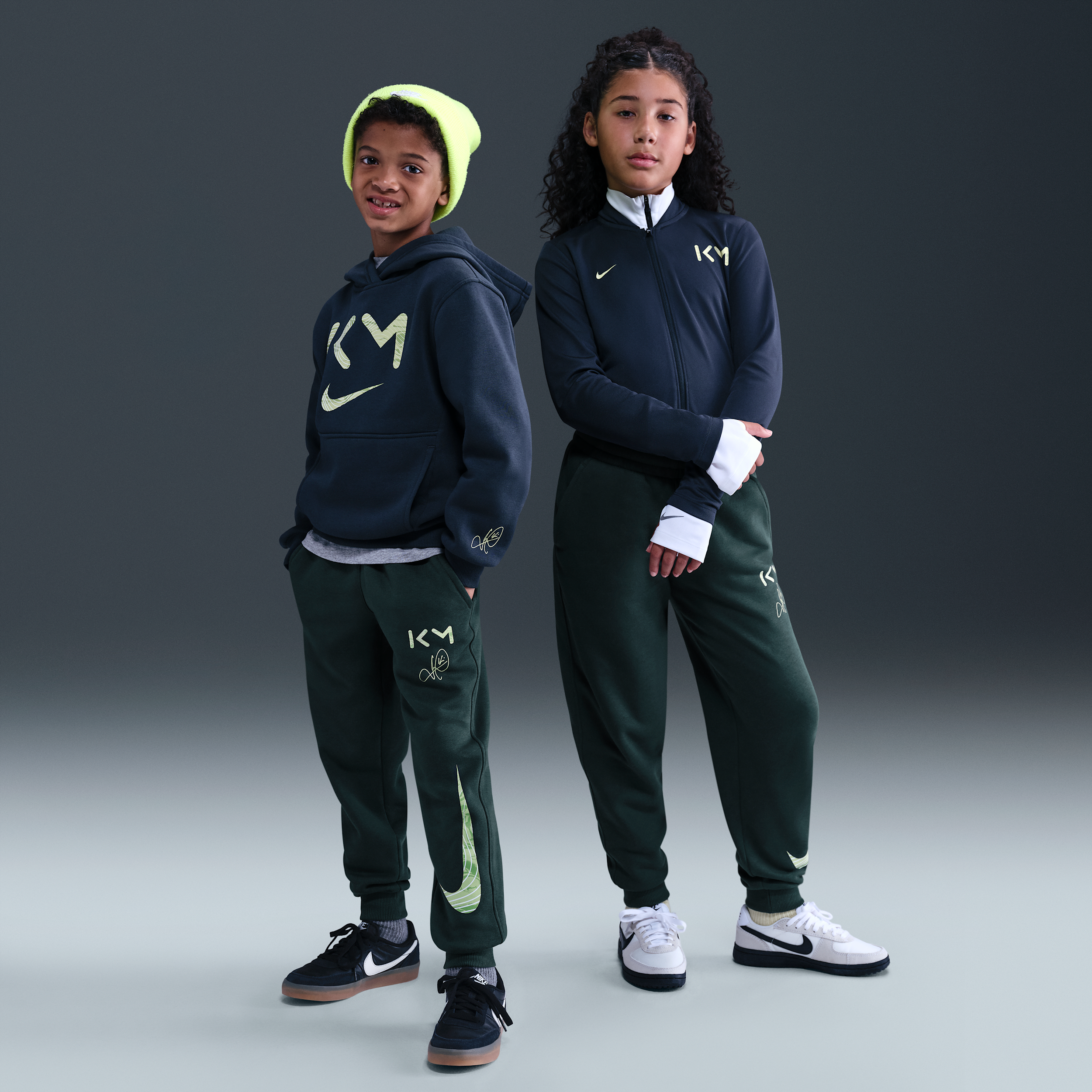 Kylian Mbappé Club Fleece Jogger de fútbol Nike - Niño/a - Verde