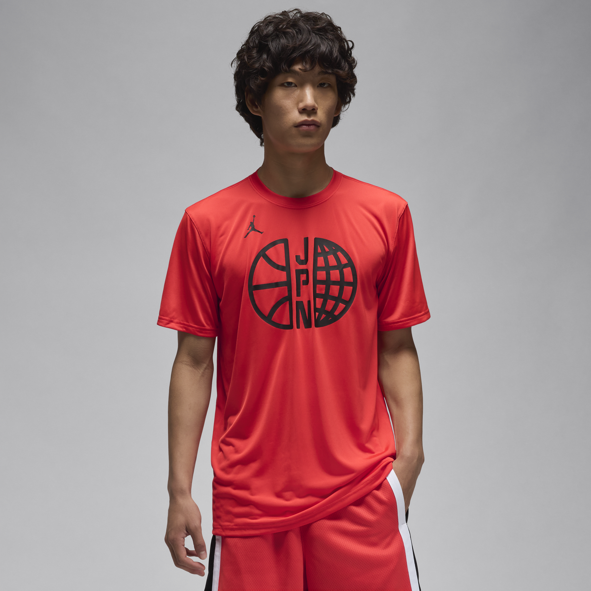 【ナイキ(NIKE)公式ストア】日本 プラクティス メンズ ジョーダン バスケットボール Tシャツ FQ3672-673 レッド 【ナイキ(NIKE)公式ストア】日本 プラクティス メンズ ジョーダン バスケットボール Tシャツ FQ3672-673 レッド