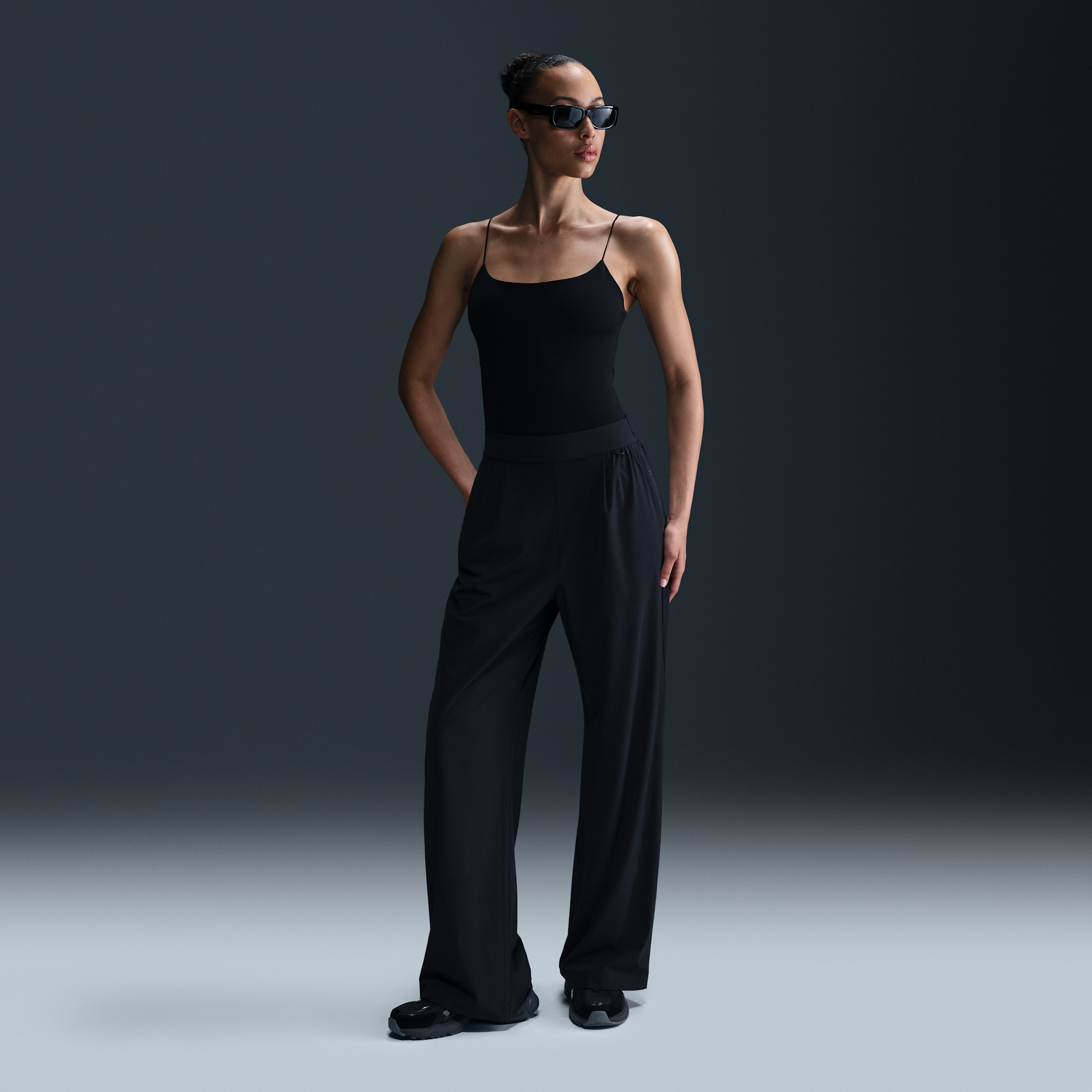 【ナイキ(NIKE)公式ストア】ナイキ 24.7 PerfectStretch ウィメンズ Dri-FIT ハイウエスト ルーズ ワイドレッグ パンツ HQ0236-010 ブラック 【ナイキ(NIKE)公式ストア】ナイキ 24.7 PerfectStretch ウィメンズ Dri-FIT ハイウエスト ルーズ ワイドレッグ パンツ HQ0236-010 ブラック