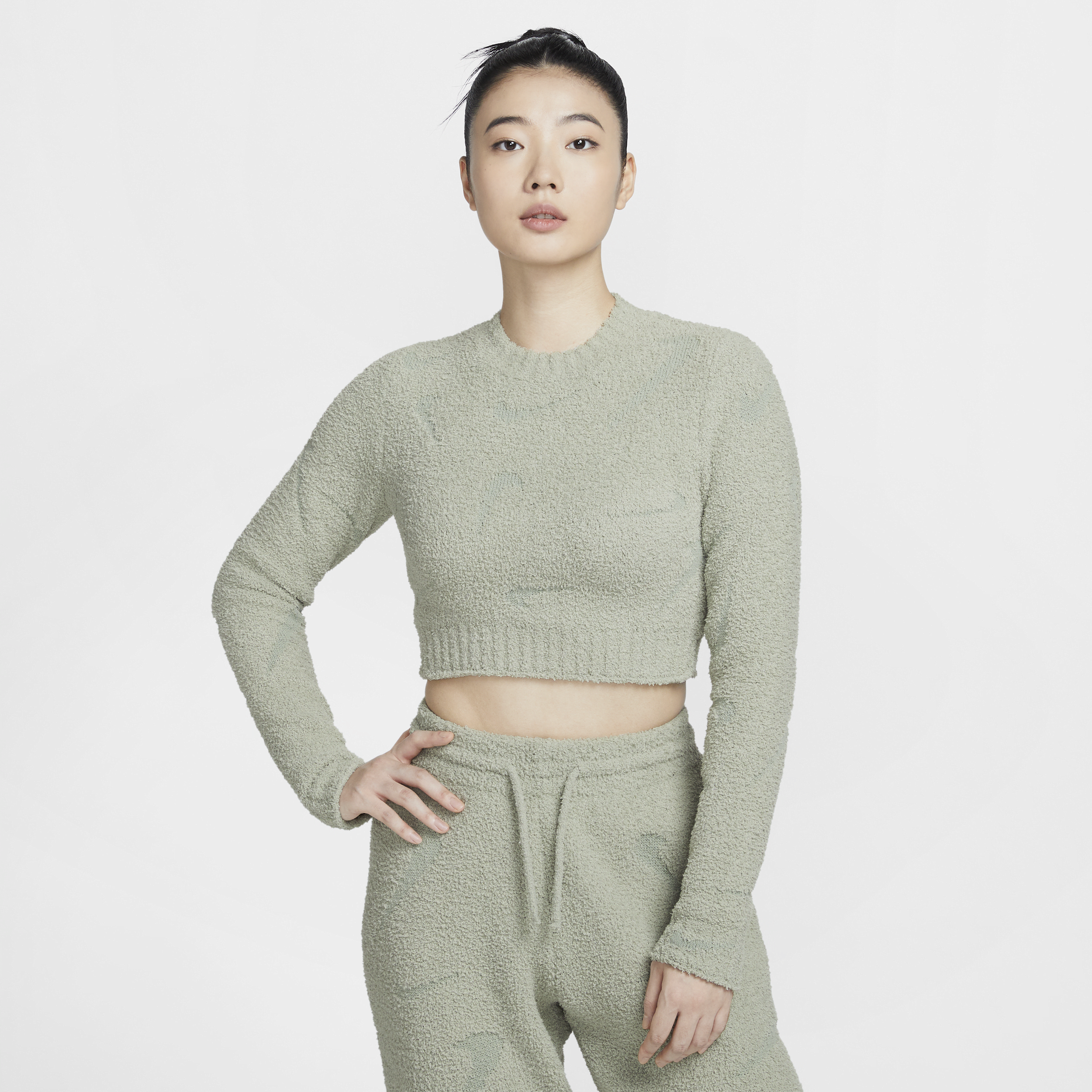 【ナイキ(NIKE)公式ストア】ナイキ スポーツウェア フェニックス コージー ブークレ ウィメンズ タイト ロングスリーブ ニット トップ FZ1717-370 グリーン 【ナイキ(NIKE)公式ストア】ナイキ スポーツウェア フェニックス コージー ブークレ ウィメンズ タイト ロングスリーブ ニット トップ FZ1717-370 グリーン