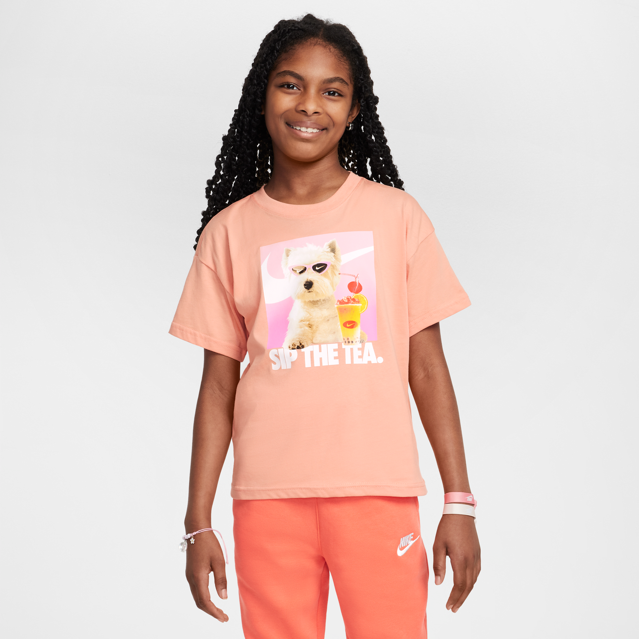【ナイキ(NIKE)公式ストア】ナイキ スポーツウェア ジュニア (ガールズ) Tシャツ HQ2337-844 オレンジ 【ナイキ(NIKE)公式ストア】ナイキ スポーツウェア ジュニア (ガールズ) Tシャツ HQ2337-844 オレンジ