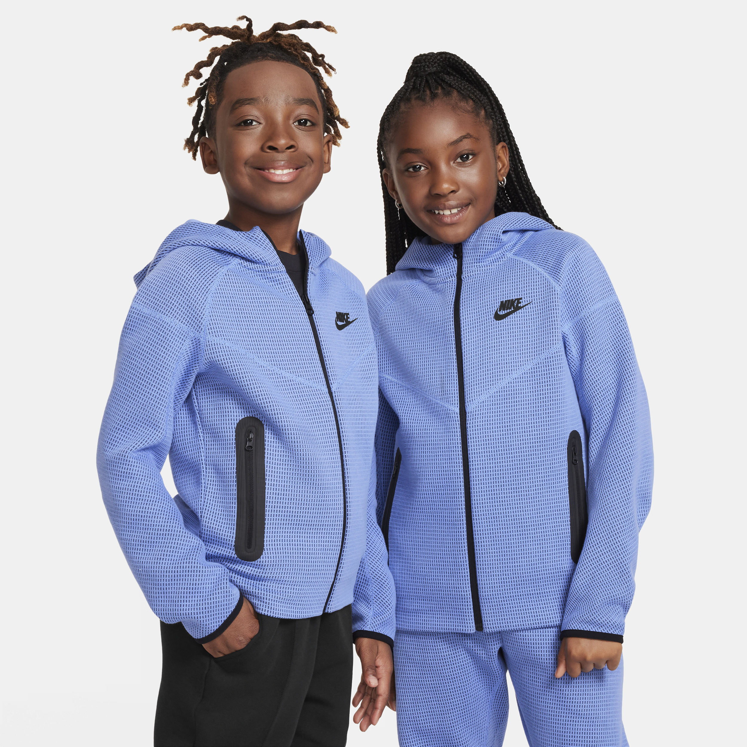 Nike Sportswear Tech Fleece Winterized-hættetrøje med fuld lynlås til større børn (drenge) - blå