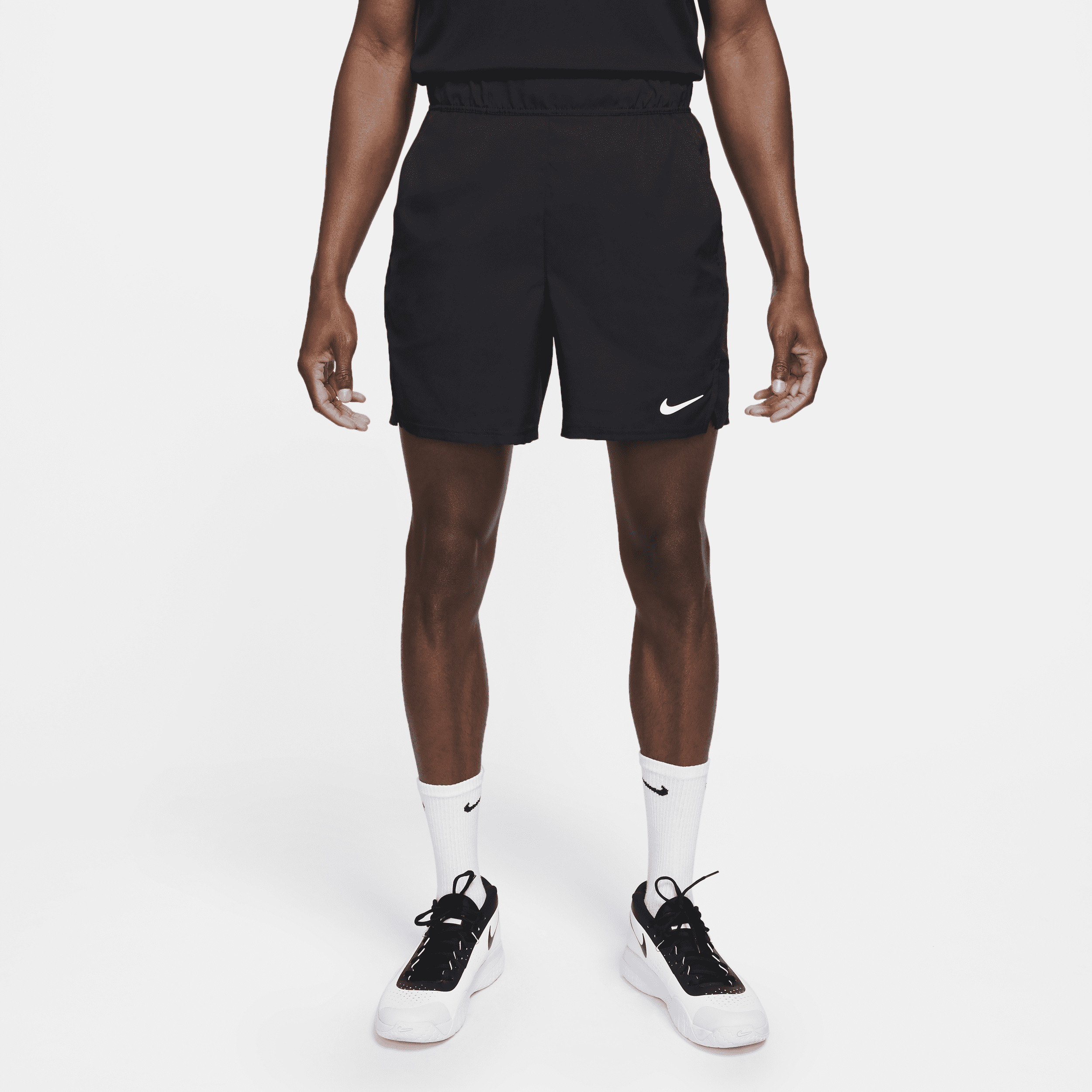 NikeCourt Dri-FIT Victory-tennisshorts (18 cm) til mænd - sort