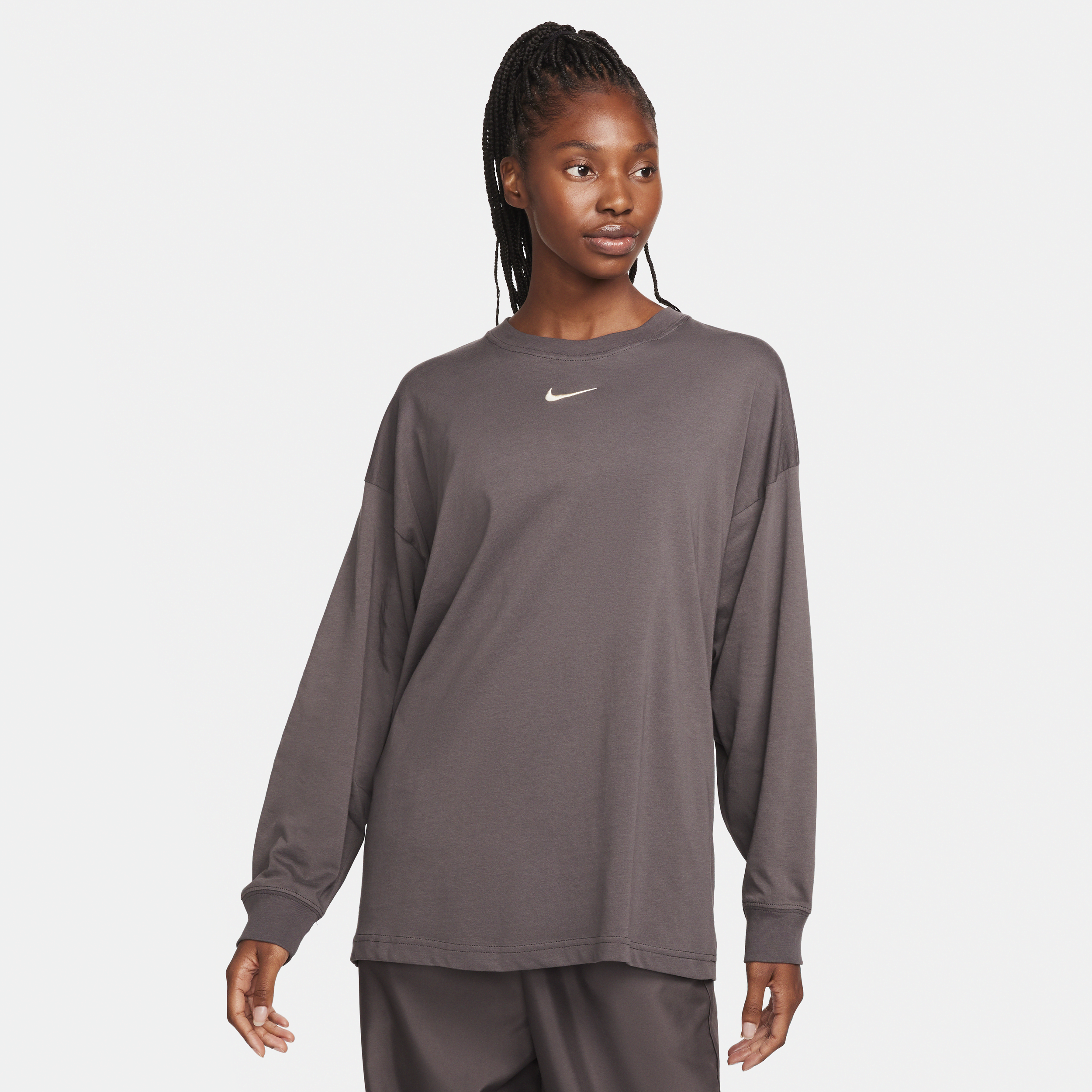 T-shirt a manica lunga Nike Sportswear – Donna - Marrone
