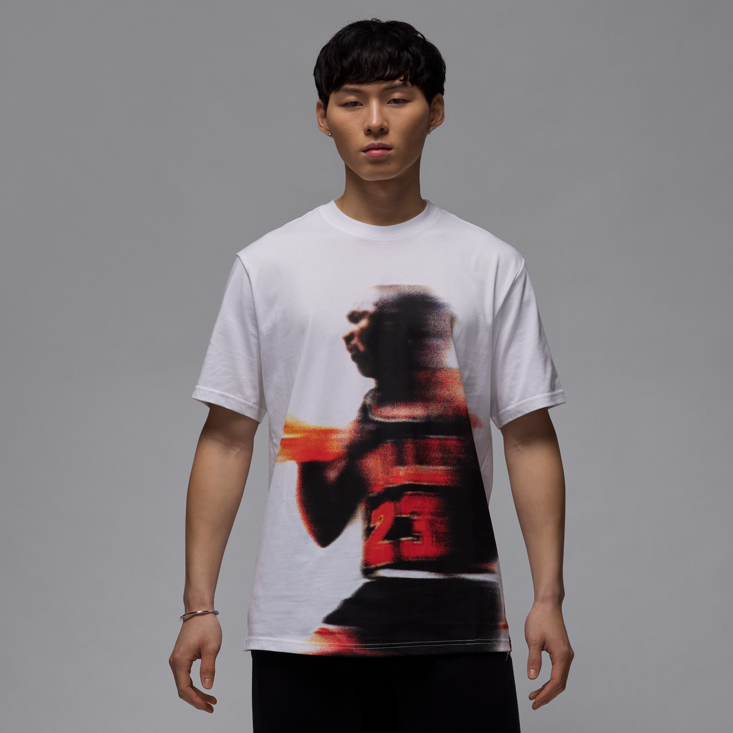 【ナイキ(NIKE)公式ストア】ジョーダン スポーツ メンズ Dri-FIT グラフィック Tシャツ HQ8966-100 ホワイト 【ナイキ(NIKE)公式ストア】ジョーダン スポーツ メンズ Dri-FIT グラフィック Tシャツ HQ8966-100 ホワイト