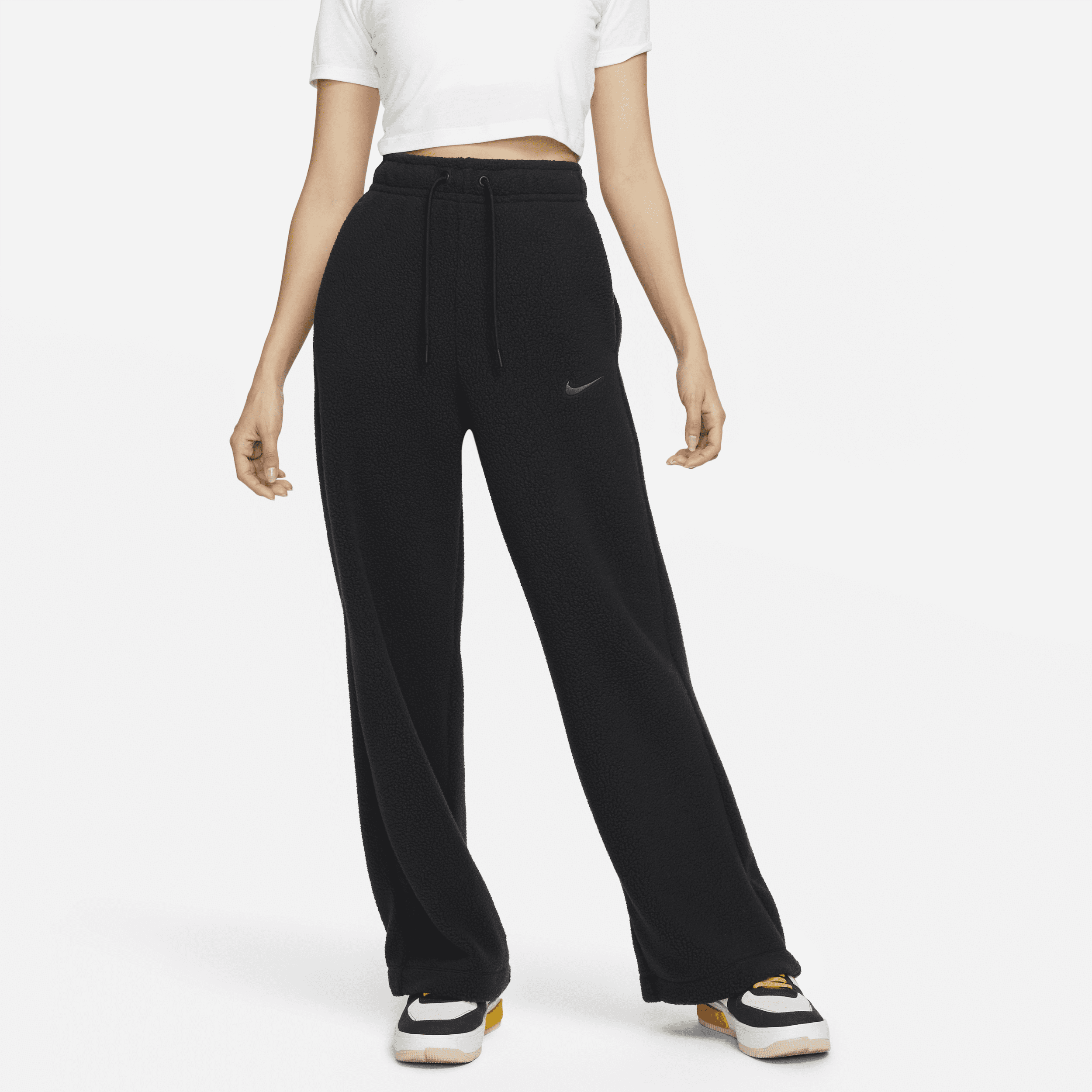 【ナイキ(NIKE)公式ストア】ナイキ スポーツウェア プラッシュ ウィメンズパンツ DV4362-010 ブラック 【ナイキ(NIKE)公式ストア】ナイキ スポーツウェア プラッシュ ウィメンズパンツ DV4362-010 ブラック